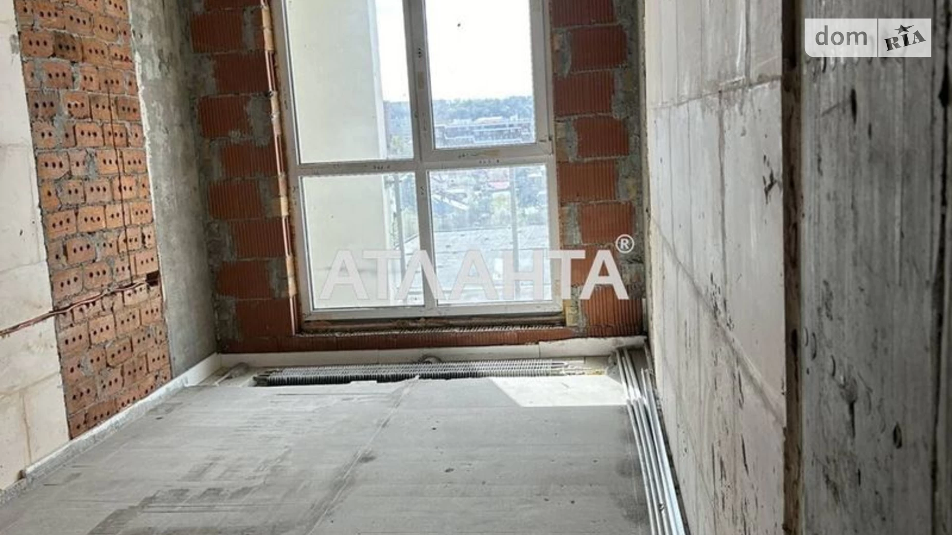 Продается 1-комнатная квартира 43.2 кв. м в Львове