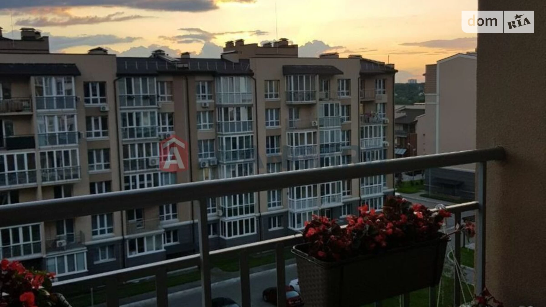 Продается 2-комнатная квартира 68 кв. м в Киеве, ул. Метрологическая, 54 - фото 2