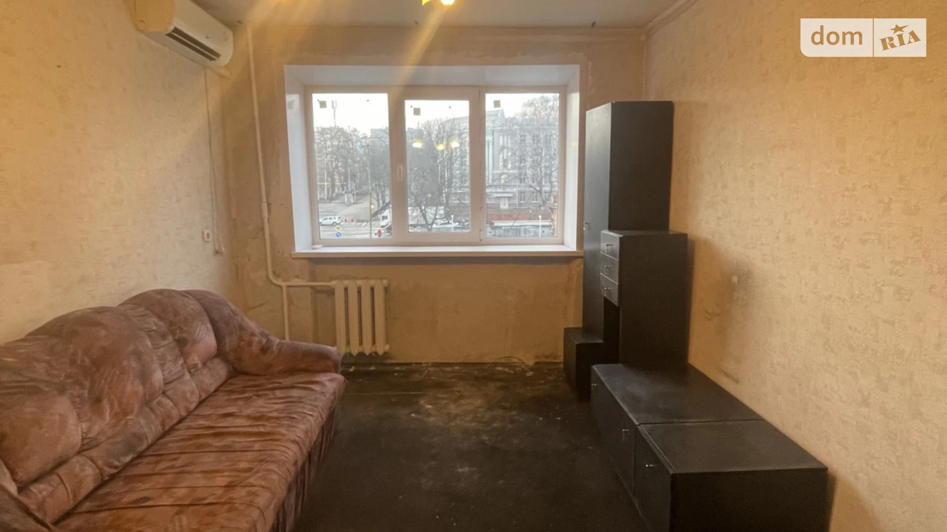 Продается 2-комнатная квартира 39 кв. м в Днепре, ул. Троицкая, 20