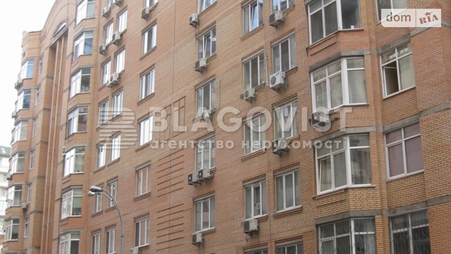 Продается 3-комнатная квартира 170.4 кв. м в Киеве, ул. Павловская, 17