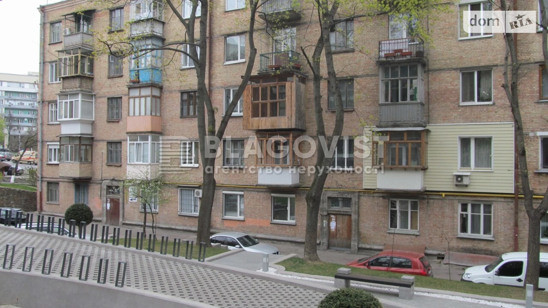 Продается 3-комнатная квартира 80 кв. м в Киеве, ул. Михаила Бойчука, 4