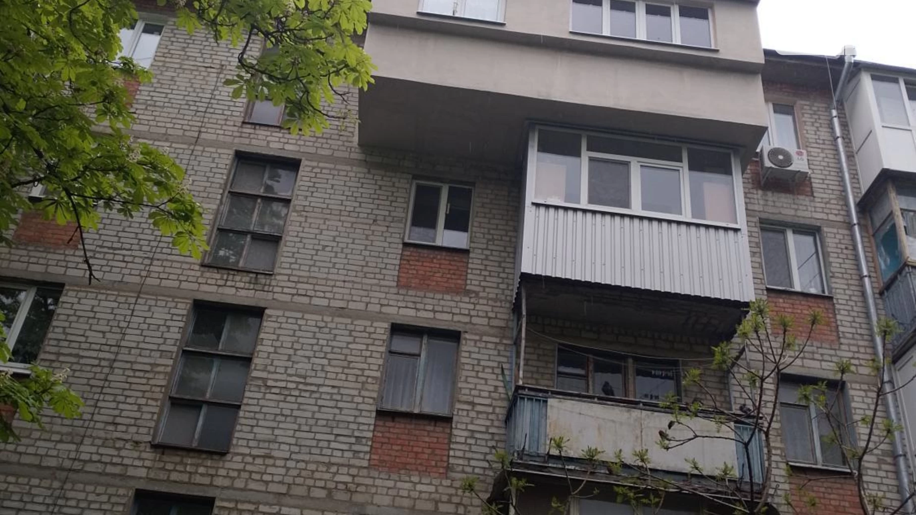 Продається 3-кімнатна квартира 58 кв. м у Харкові, вул. Біблика, 61