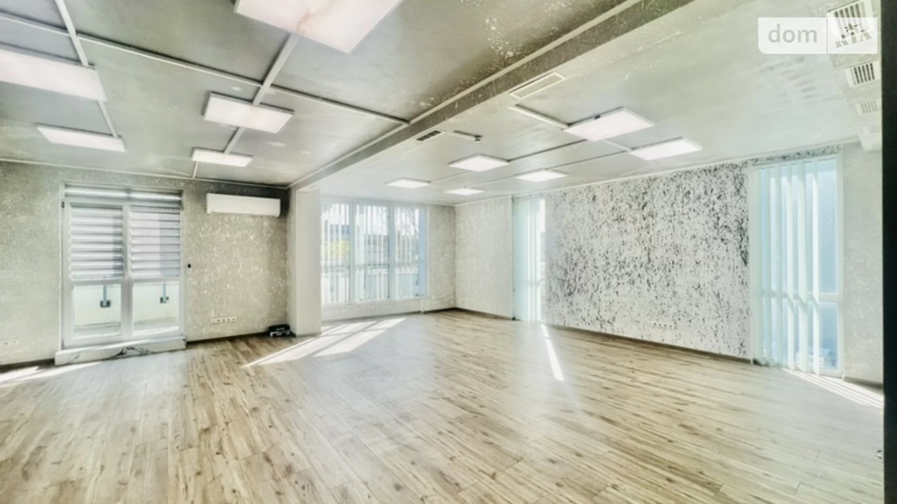 Здається в оренду офіс 59 кв. м в бізнес-центрі, цена: 600 $ - фото 2