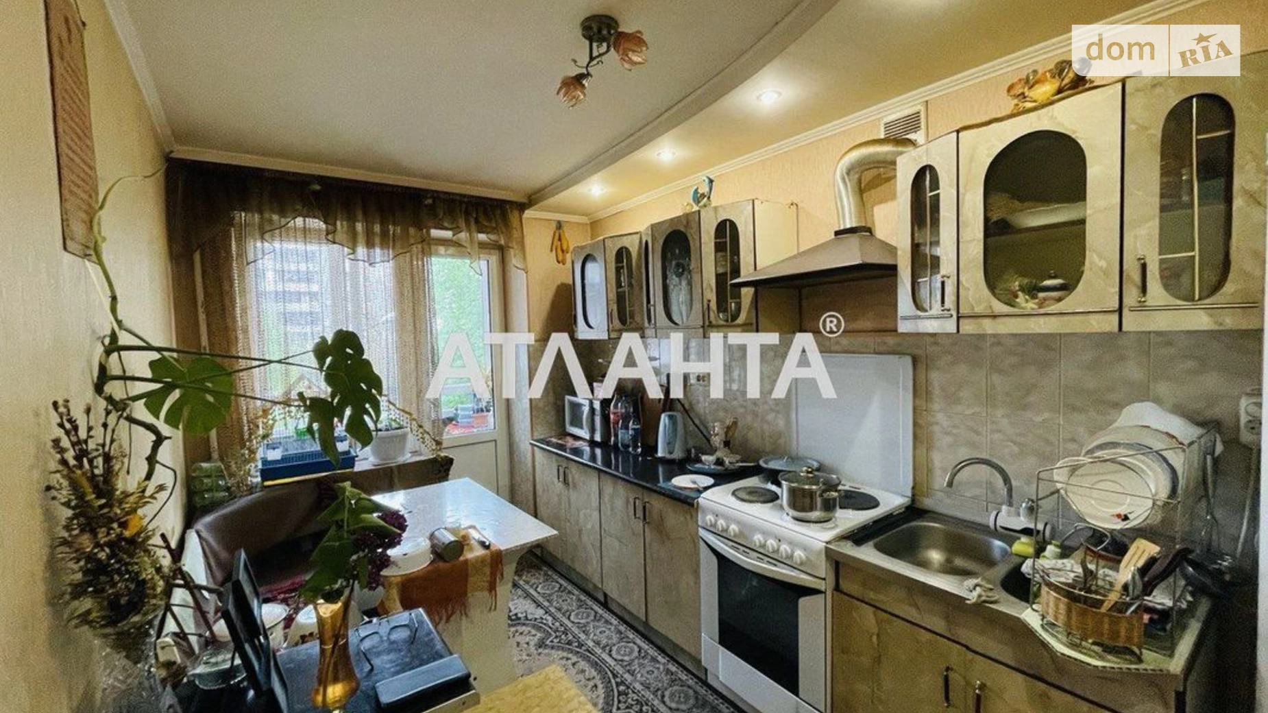 Продается 4-комнатная квартира 83.6 кв. м в Львове, ул. Панча Петра