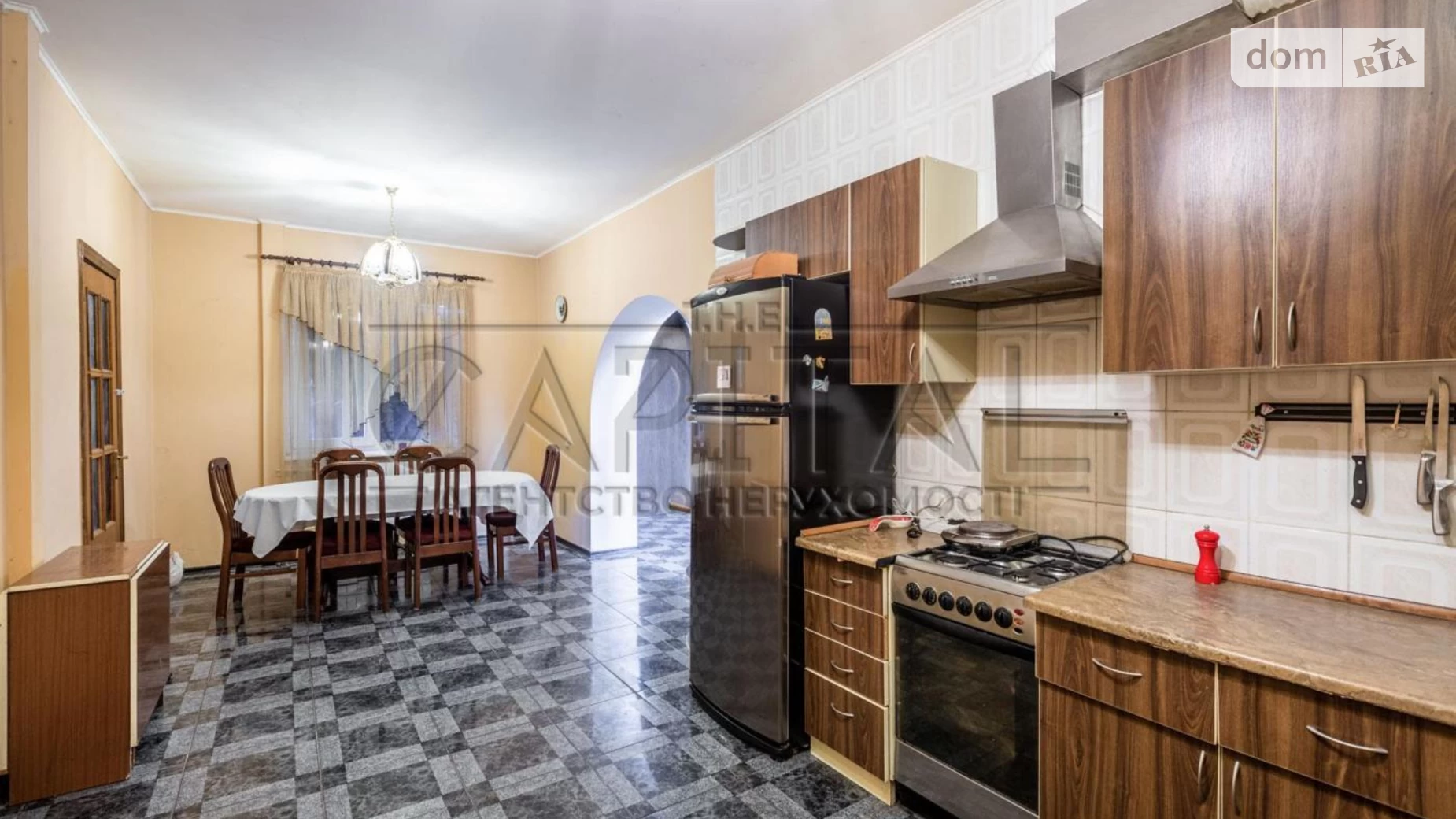 Сдается в аренду дом на 3 этажа 236 кв. м с мебелью, цена: 1300 $ - фото 5