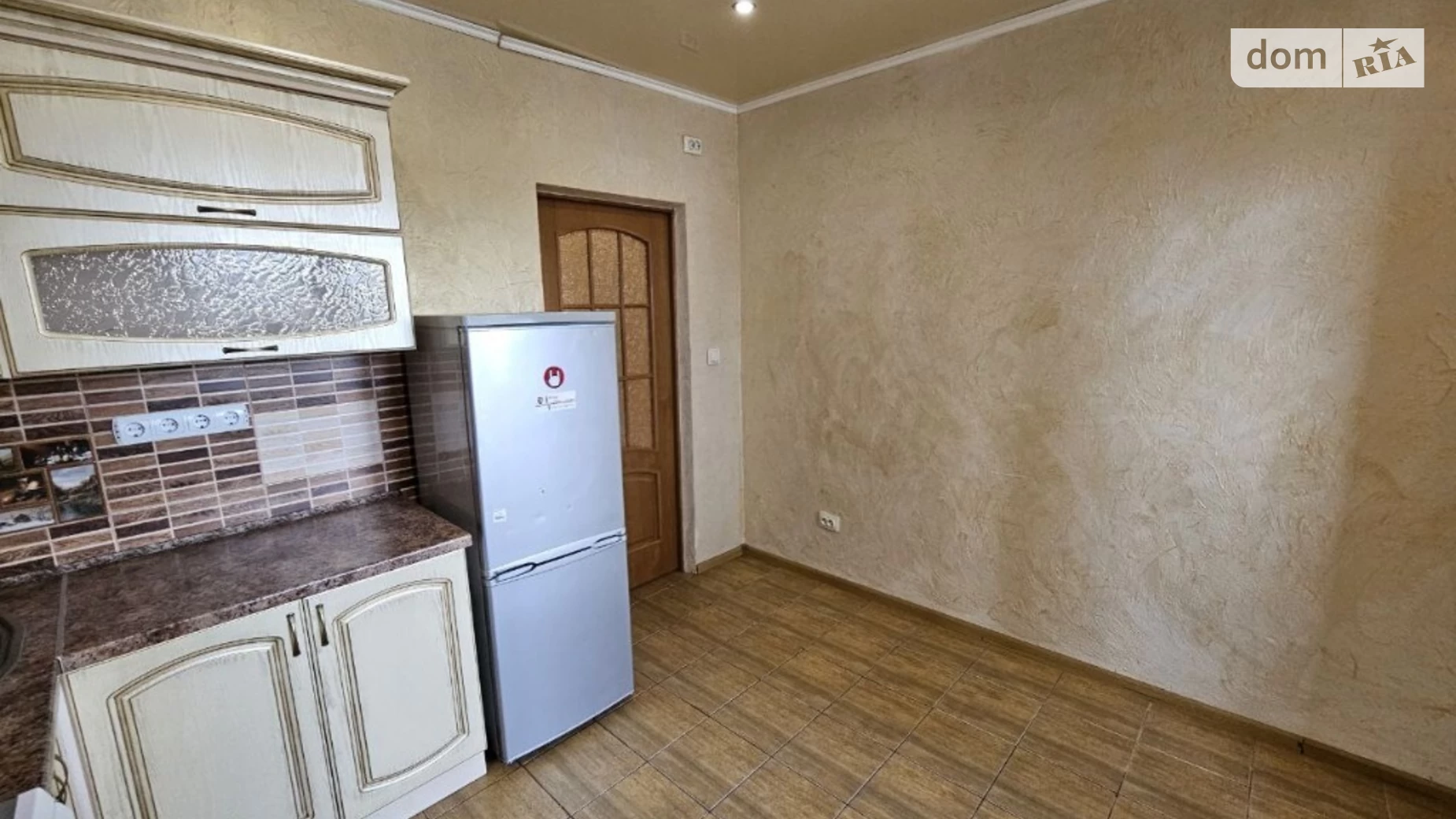 Продается 2-комнатная квартира 55.7 кв. м в Ивано-Франковске, ул. Довженко А., 29Г