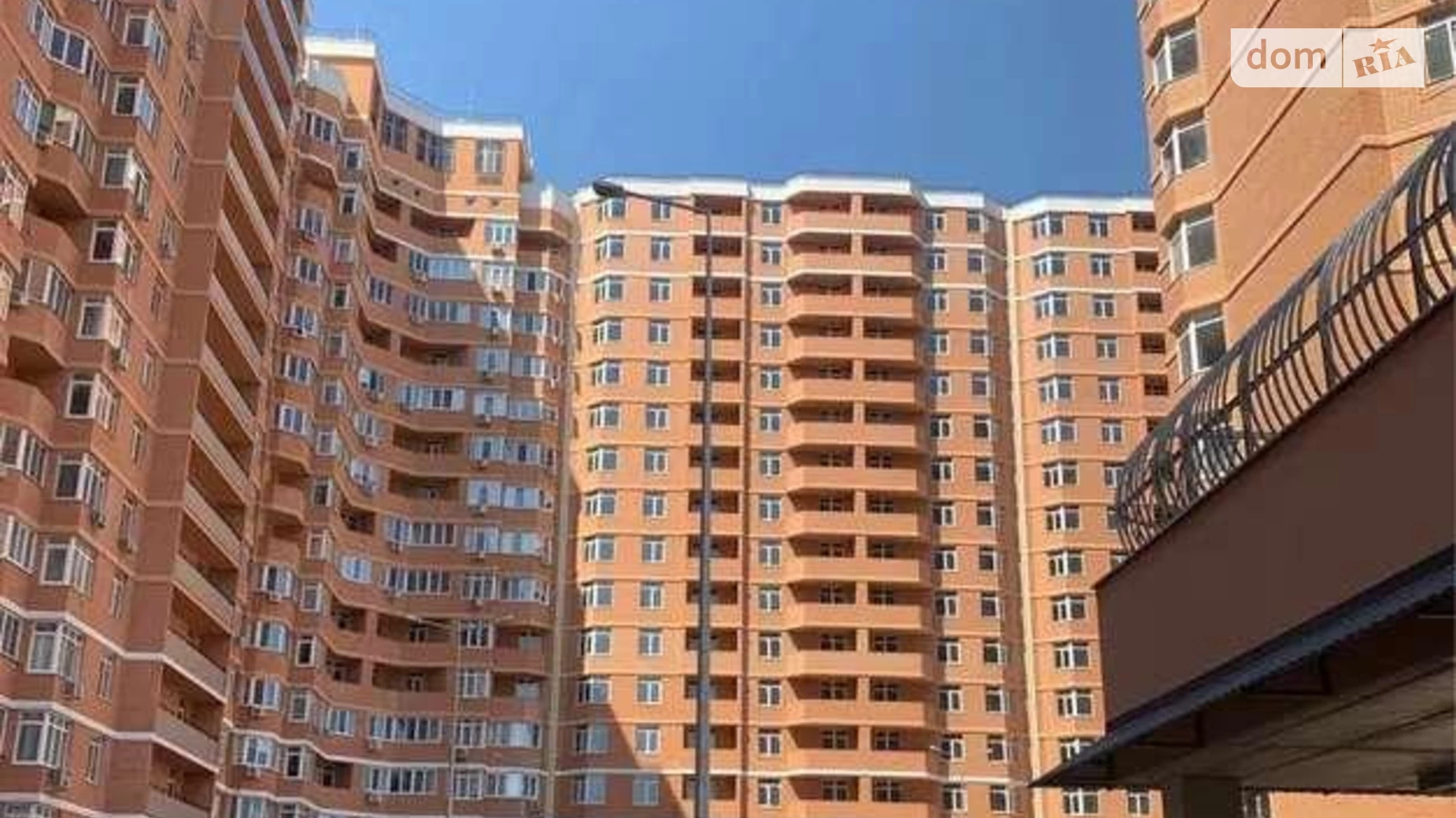 Продается 2-комнатная квартира 66 кв. м в Одессе, Овидиопольская дор., 3 - фото 2