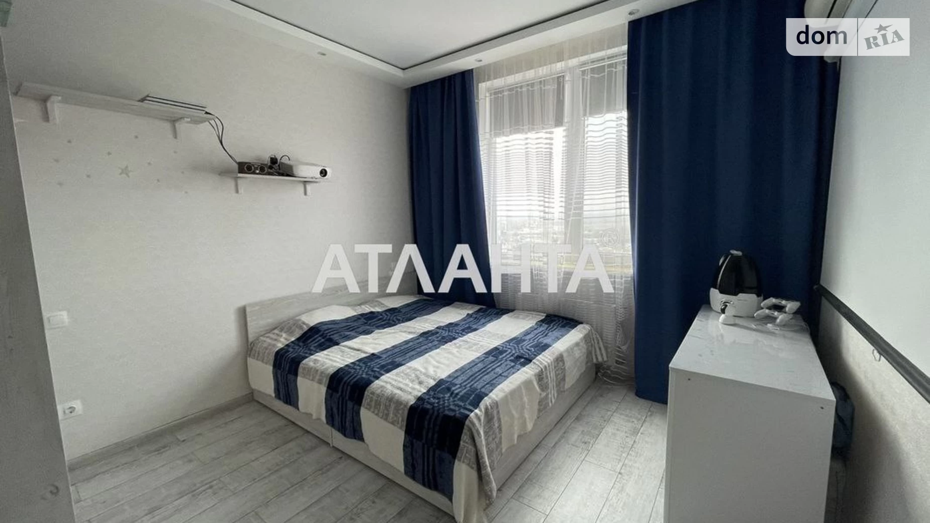 Продается 1-комнатная квартира 43 кв. м в Одессе, ул. Люстдорфская дорога