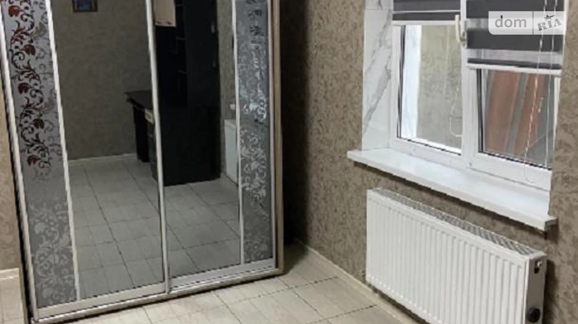 Продається 1-кімнатна квартира 37 кв. м у Одесі, вул. Райдужна, 28А корпус 2