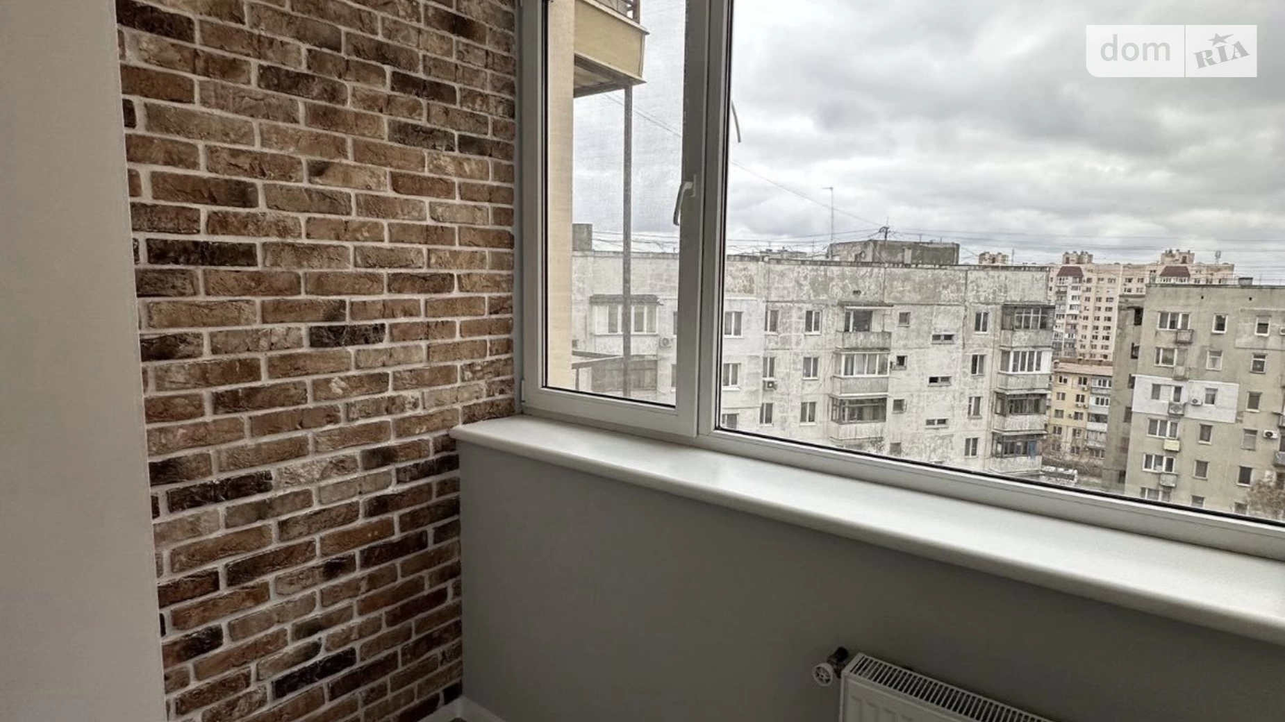 Продается 2-комнатная квартира 104 кв. м в Одессе, ул. Старицкого