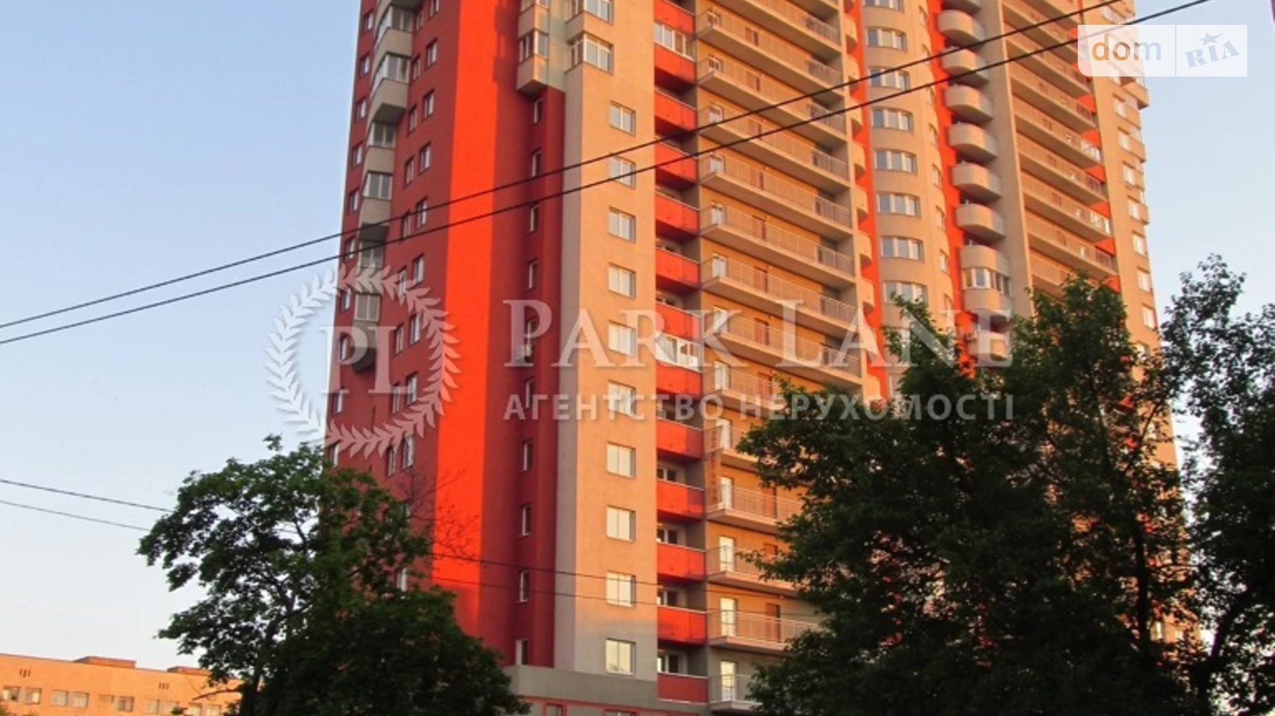 Продается 4-комнатная квартира 113 кв. м в Киеве, ул. Петра Запорожца