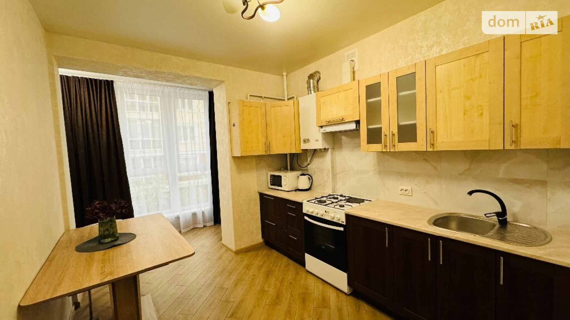 Продается 1-комнатная квартира 35.1 кв. м в Ирпене, ул. Николая Сингаевского(Новооскольская), 1М