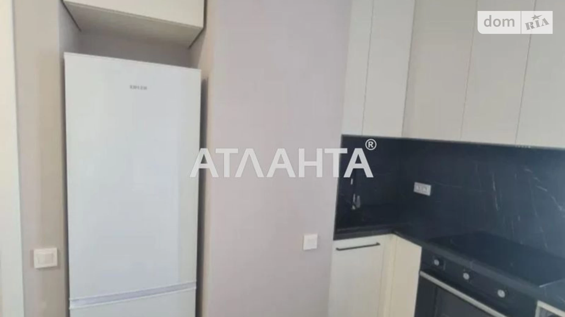 Продается 1-комнатная квартира 44 кв. м в Крыжановке, ул. Академика Сахарова