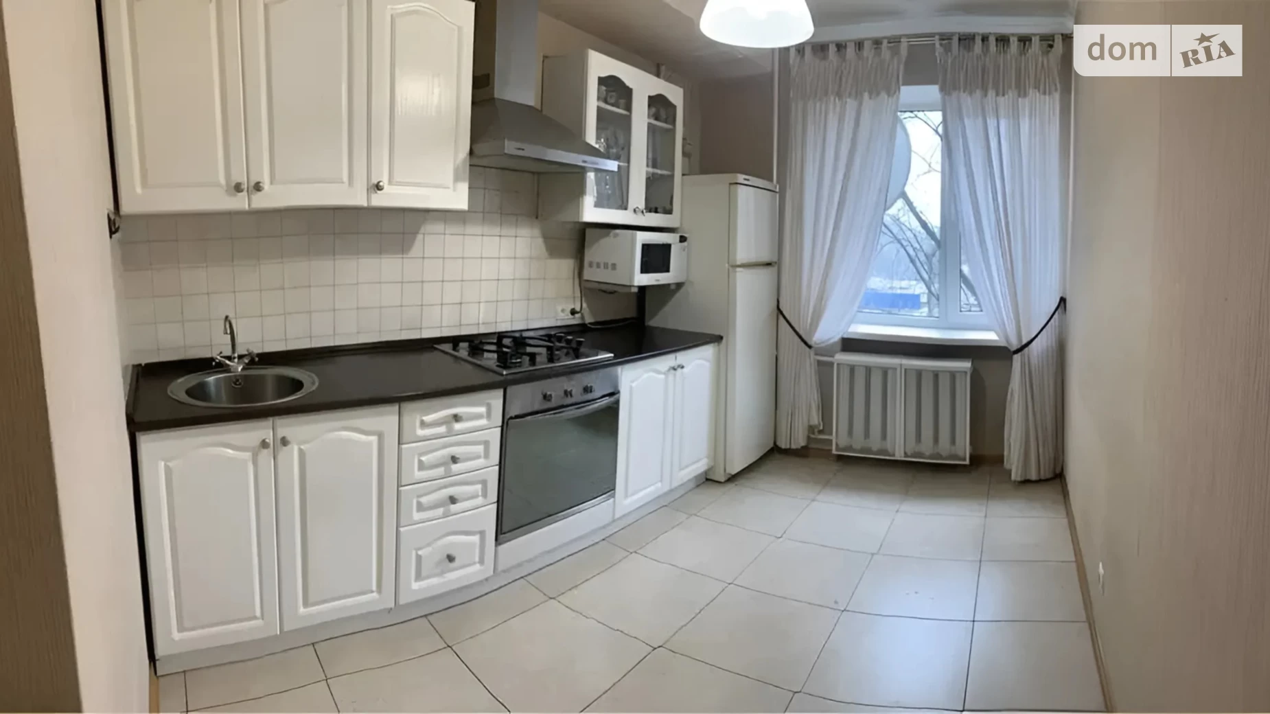 Продается 2-комнатная квартира 51 кв. м в Днепре, ул. Леваневского, 10