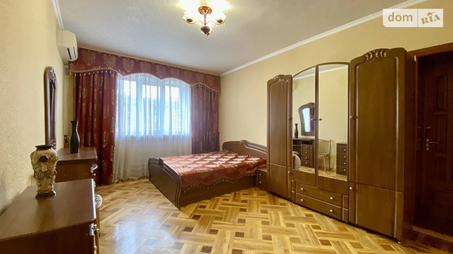 Продается 3-комнатная квартира 92 кв. м в Виннице