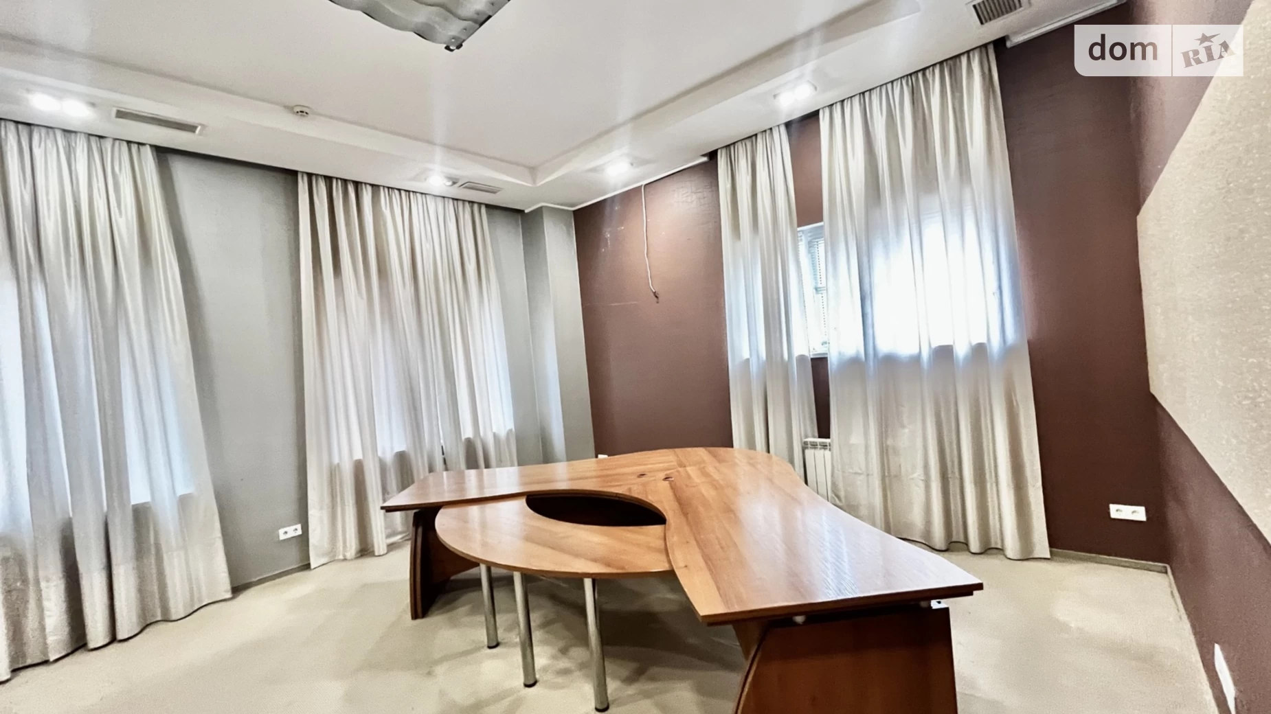 Здається в оренду офіс 410 кв. м в бізнес-центрі, цена: 69700 грн - фото 2