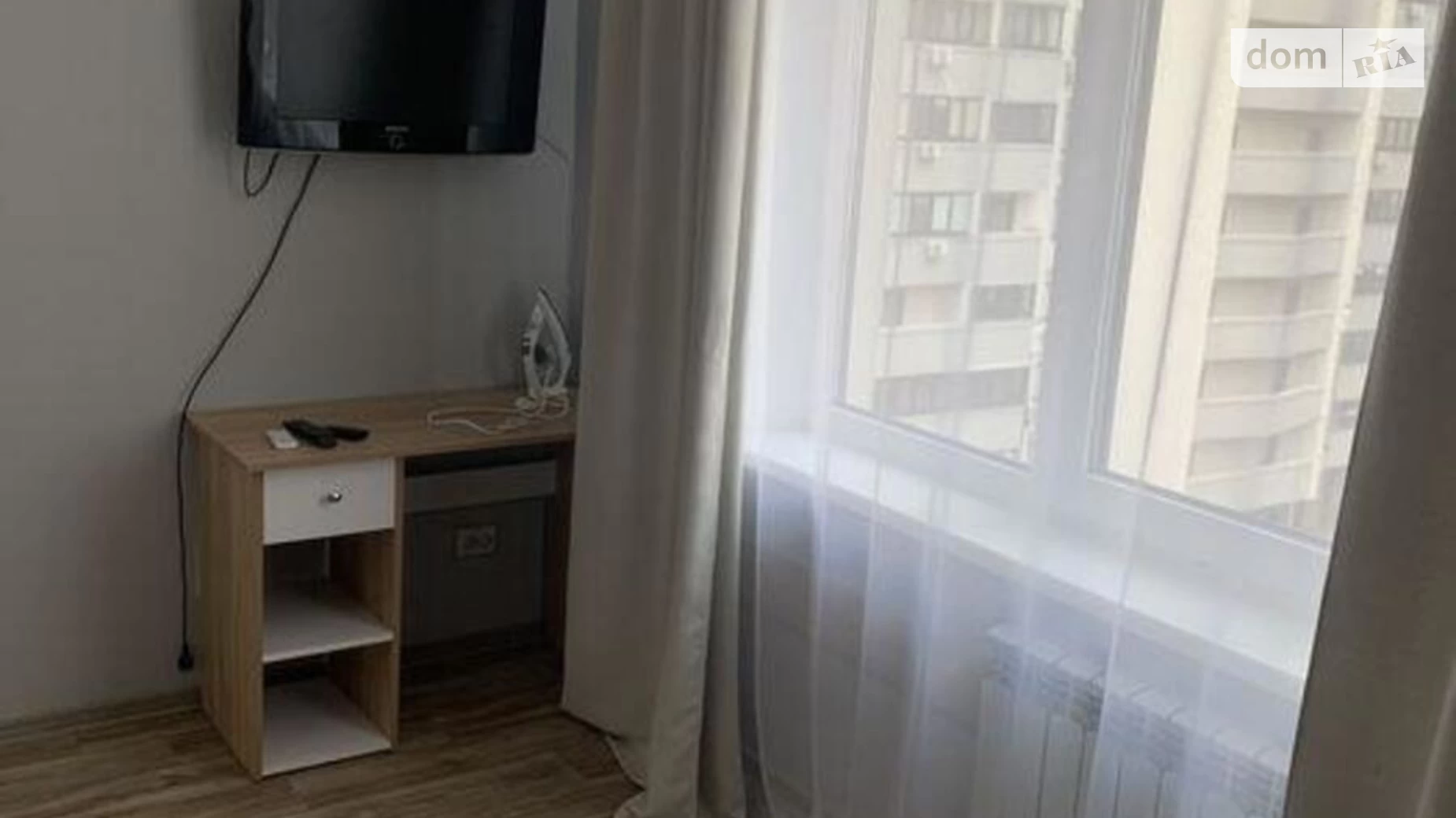 Продается 1-комнатная квартира 49 кв. м в Киеве, ул. Авиаконструктора Игоря Сикорского(Танковая), 4Б