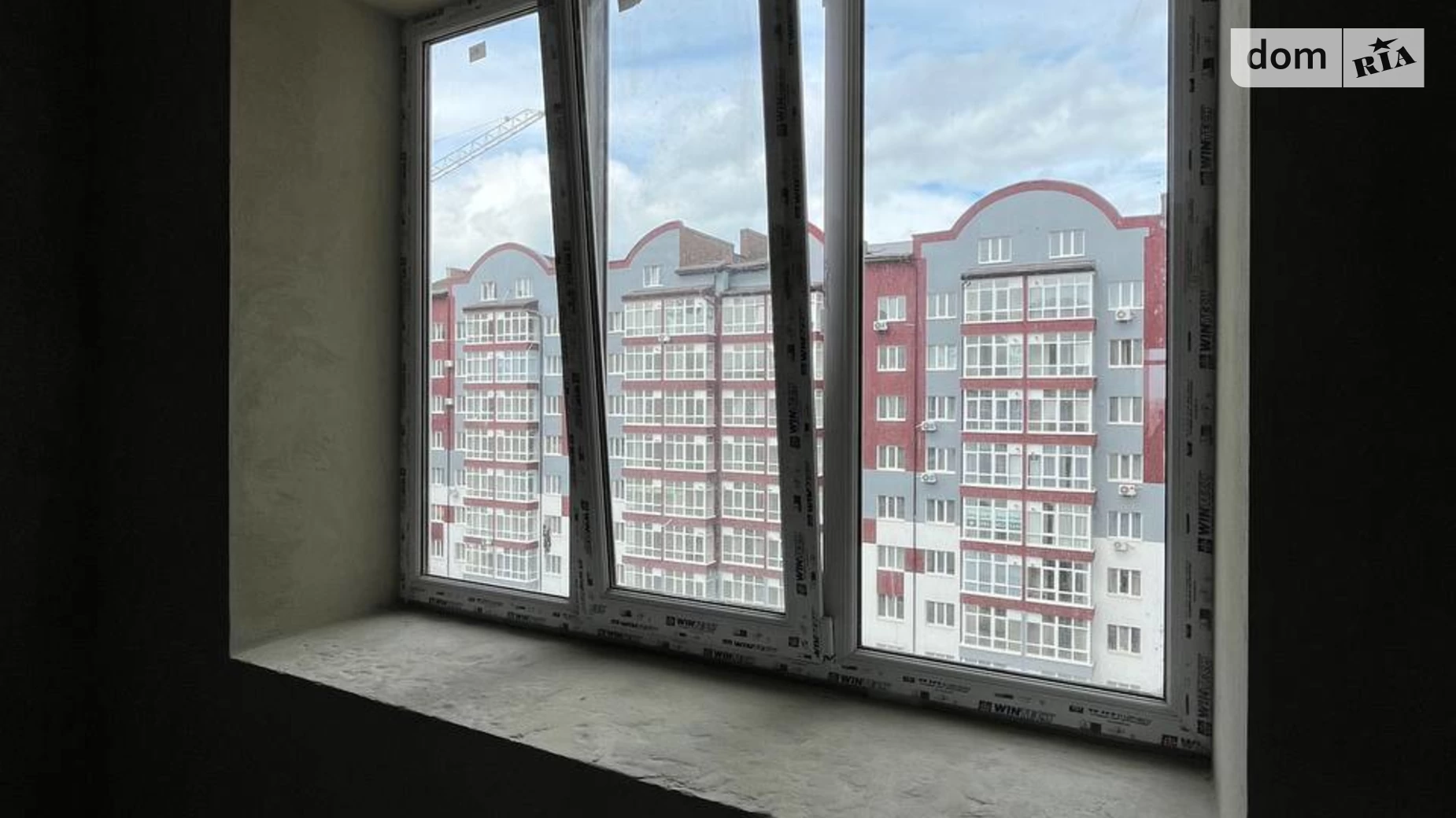 Продается 2-комнатная квартира 60.7 кв. м в Ивано-Франковске, ул. Высочана Семена, 18 корпус 13