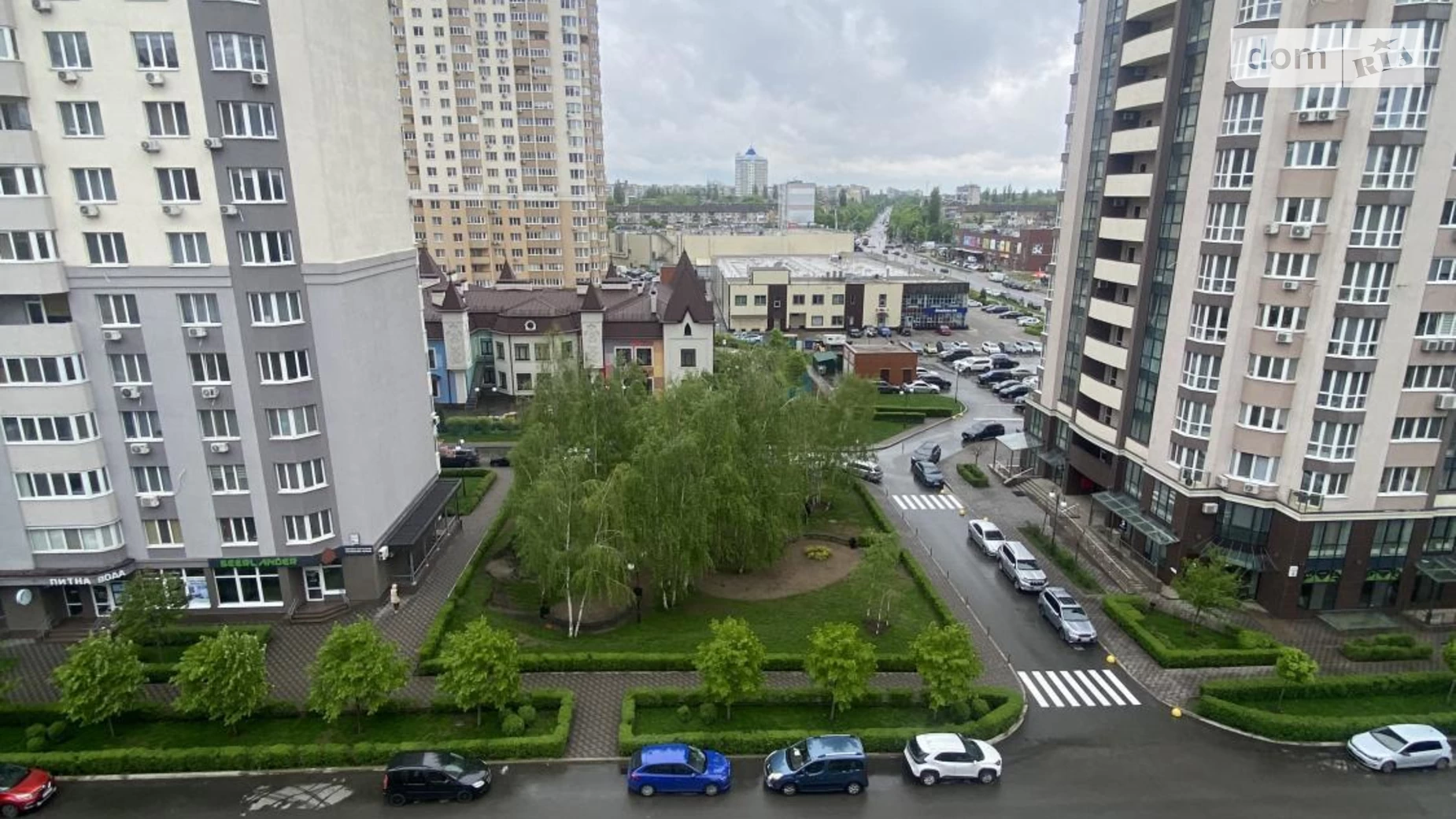 Продается 1-комнатная квартира 61 кв. м в Броварах, ул. Вячеслава Черновола, 7В