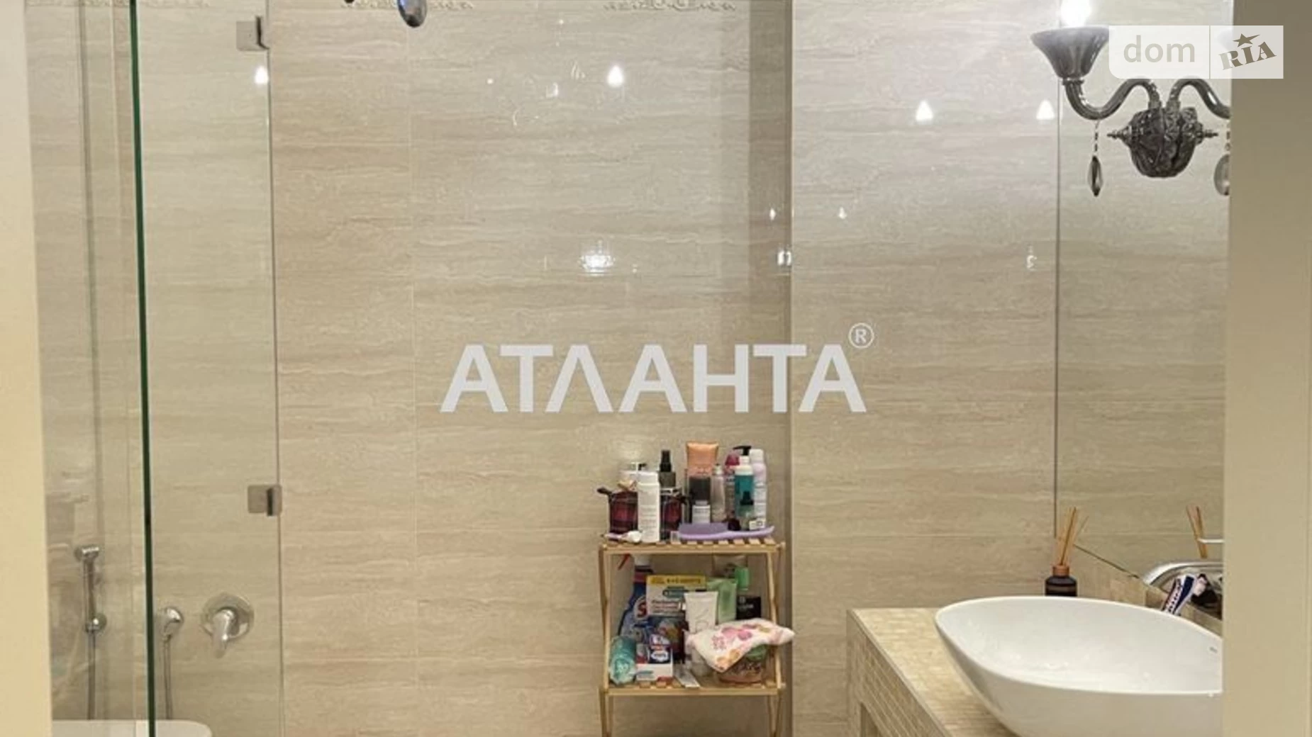 Продается 1-комнатная квартира 60 кв. м в Одессе, плато Гагаринское