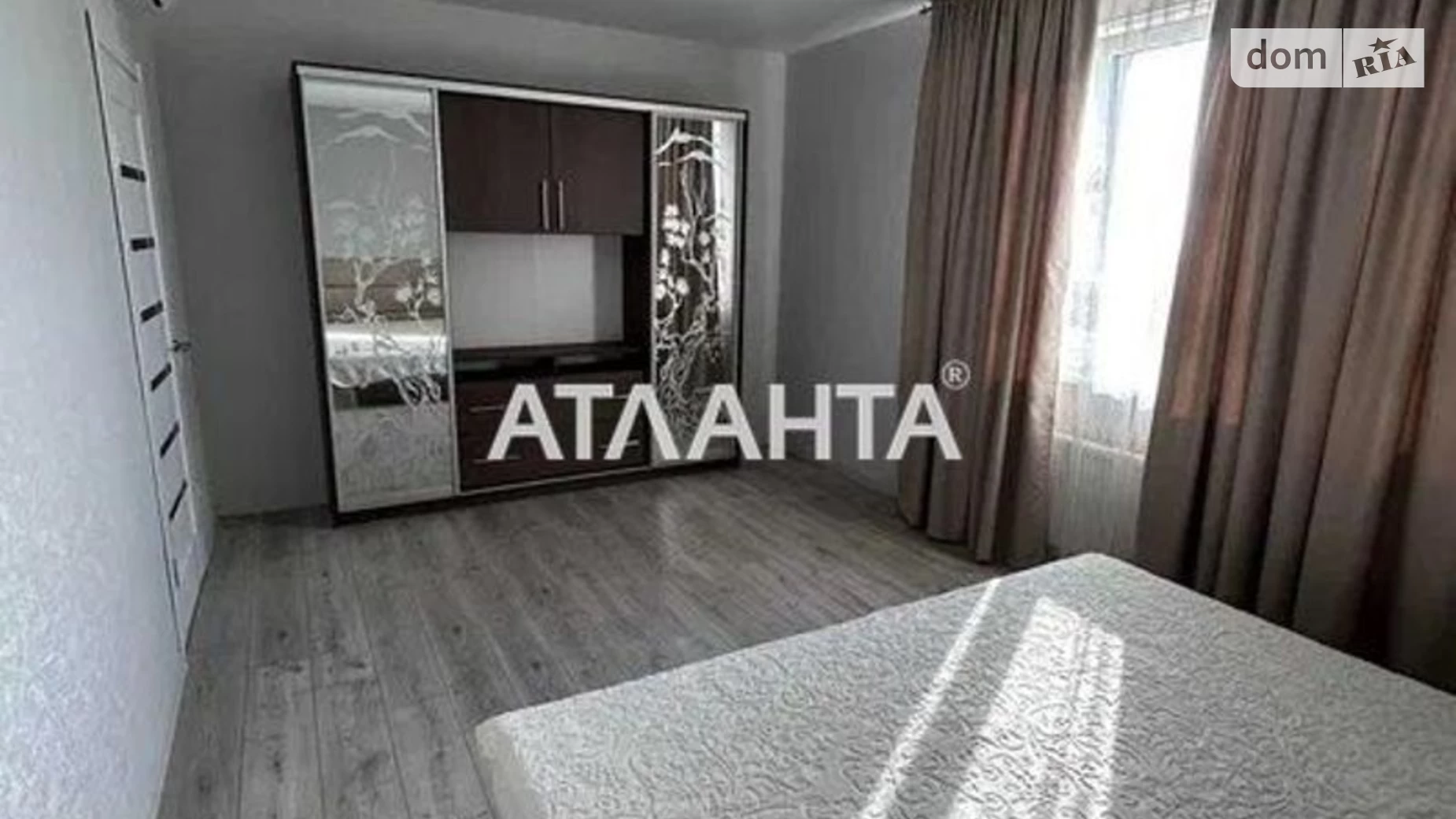 Продается 2-комнатная квартира 60 кв. м в Крыжановке, ул. Академика Сахарова, 3Б