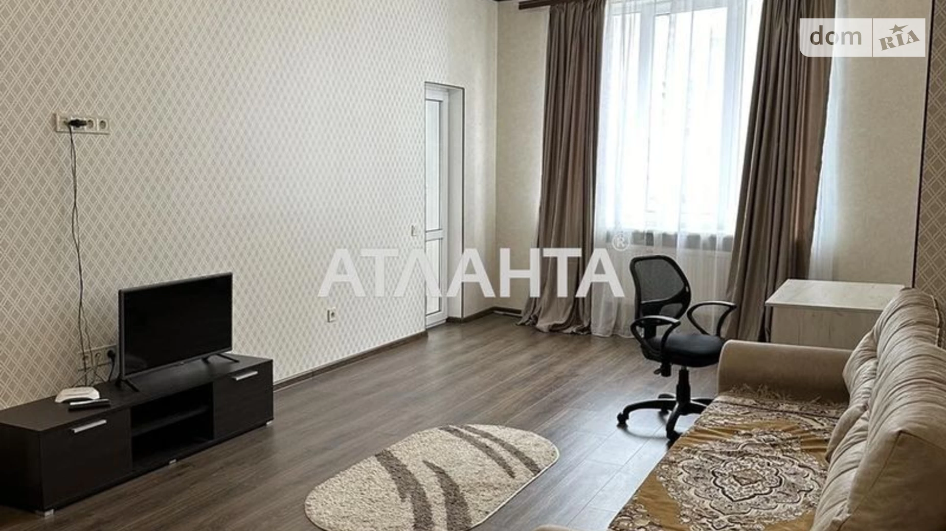 Продается 1-комнатная квартира 65 кв. м в Одессе, ул. Люстдорфская дорога, 55К