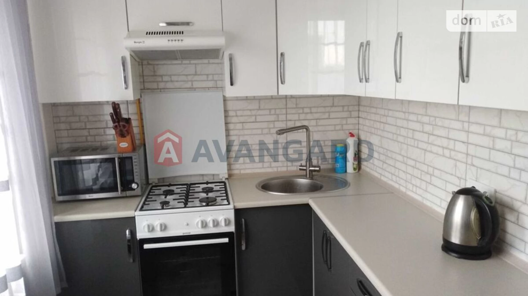 Продается 3-комнатная квартира 57.2 кв. м в Львове, ул. Музыки Ярослава - фото 2