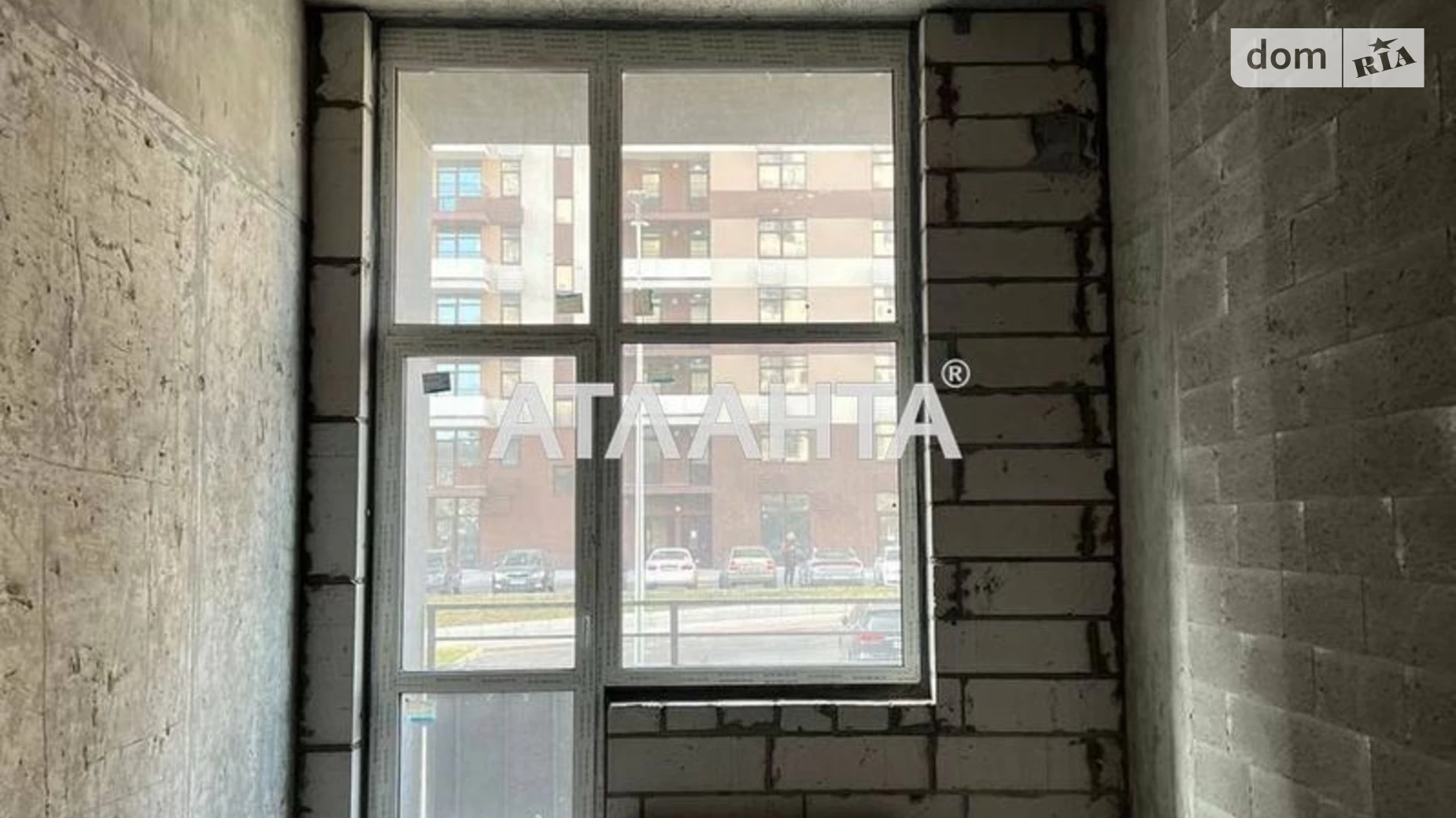 Продается 2-комнатная квартира 68 кв. м в Киеве, ул. Александра Олеся, 3