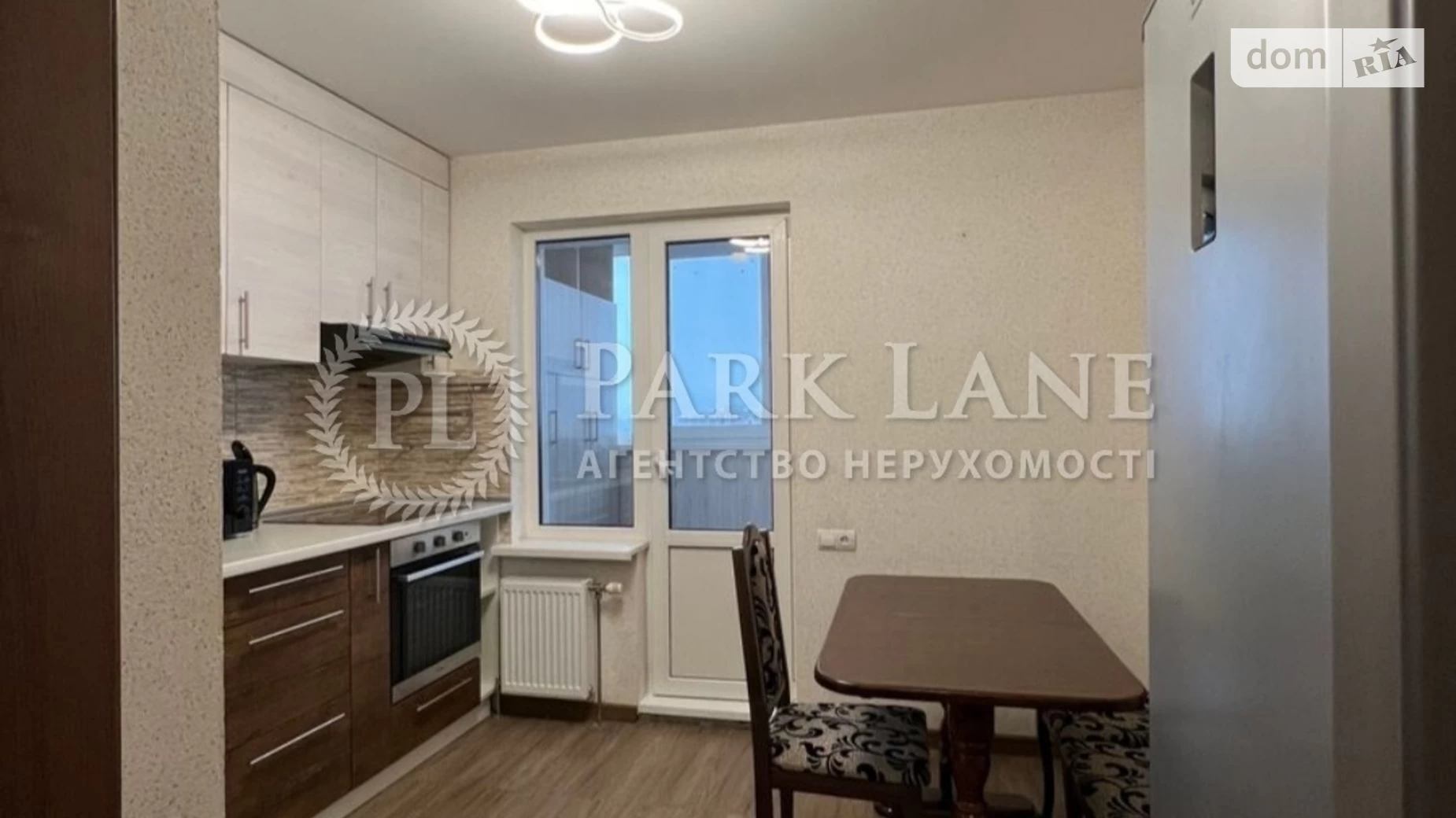 Продается 1-комнатная квартира 44 кв. м в Киеве, ул. Михаила Донца, 2Б