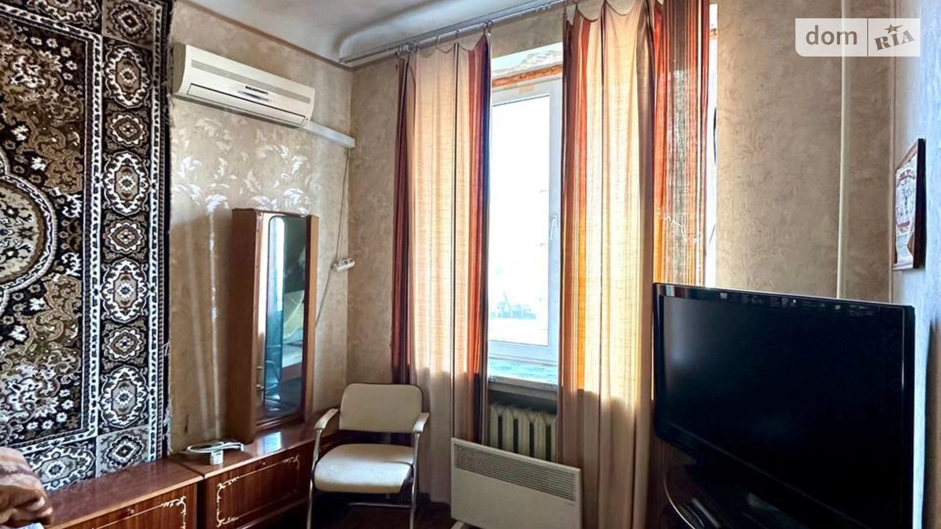 Продается 3-комнатная квартира 64 кв. м в Киеве