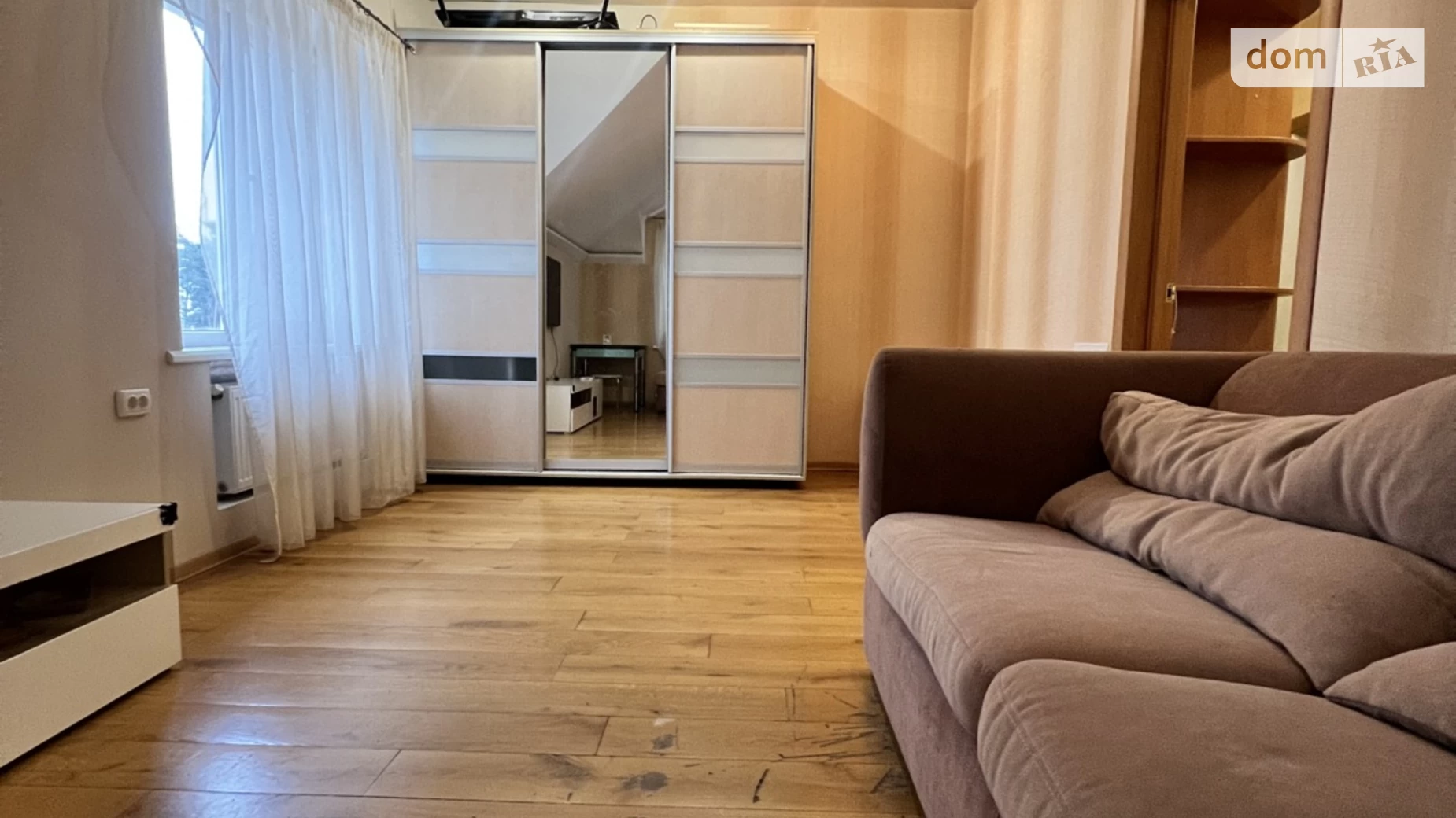 Продається 1-кімнатна квартира 42 кв. м у Ірпені, вул. Літературна(Чехова), 1 - фото 2