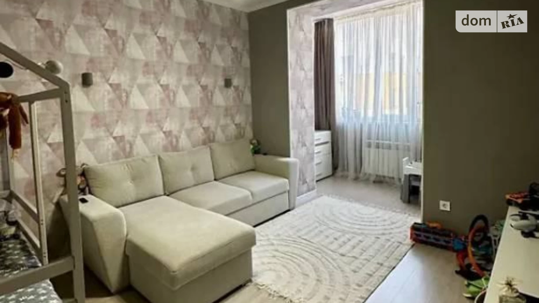 Продается 2-комнатная квартира 59 кв. м в Одессе, ул. Михаила Грушевского