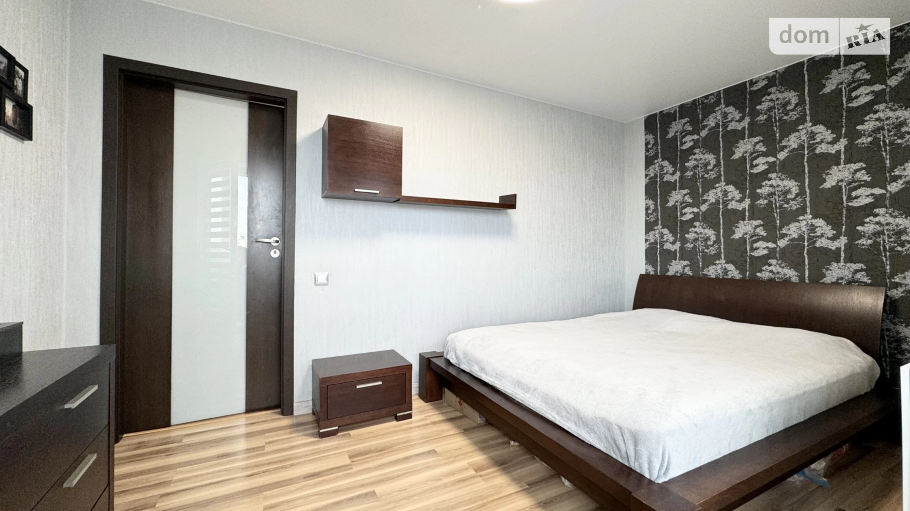 Продается 3-комнатная квартира 50 кв. м в Ровно, ул. Крушельницкой Соломии, 52А