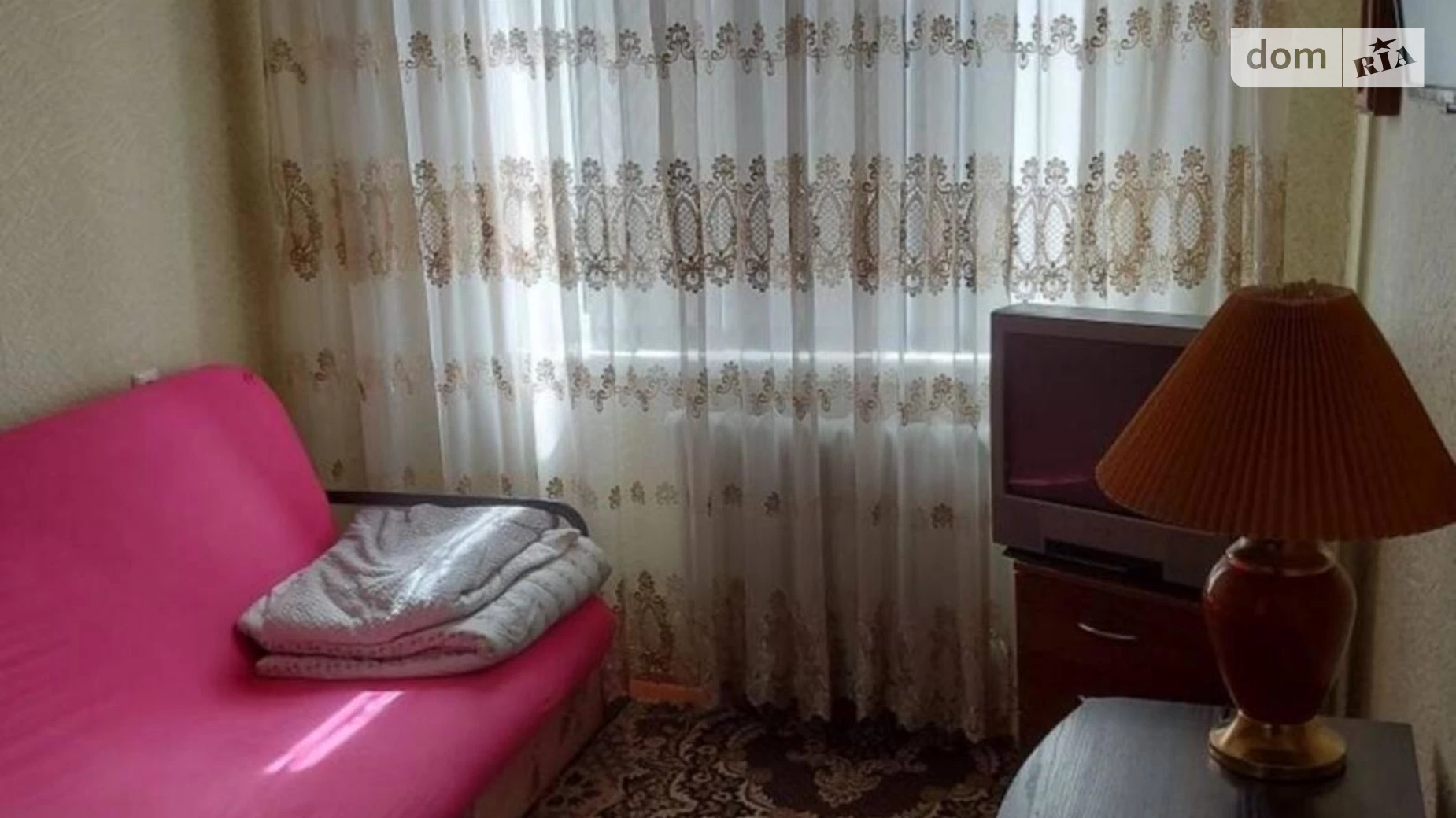 Продается 2-комнатная квартира 45 кв. м в Харькове, ул. Светлая, 3Б