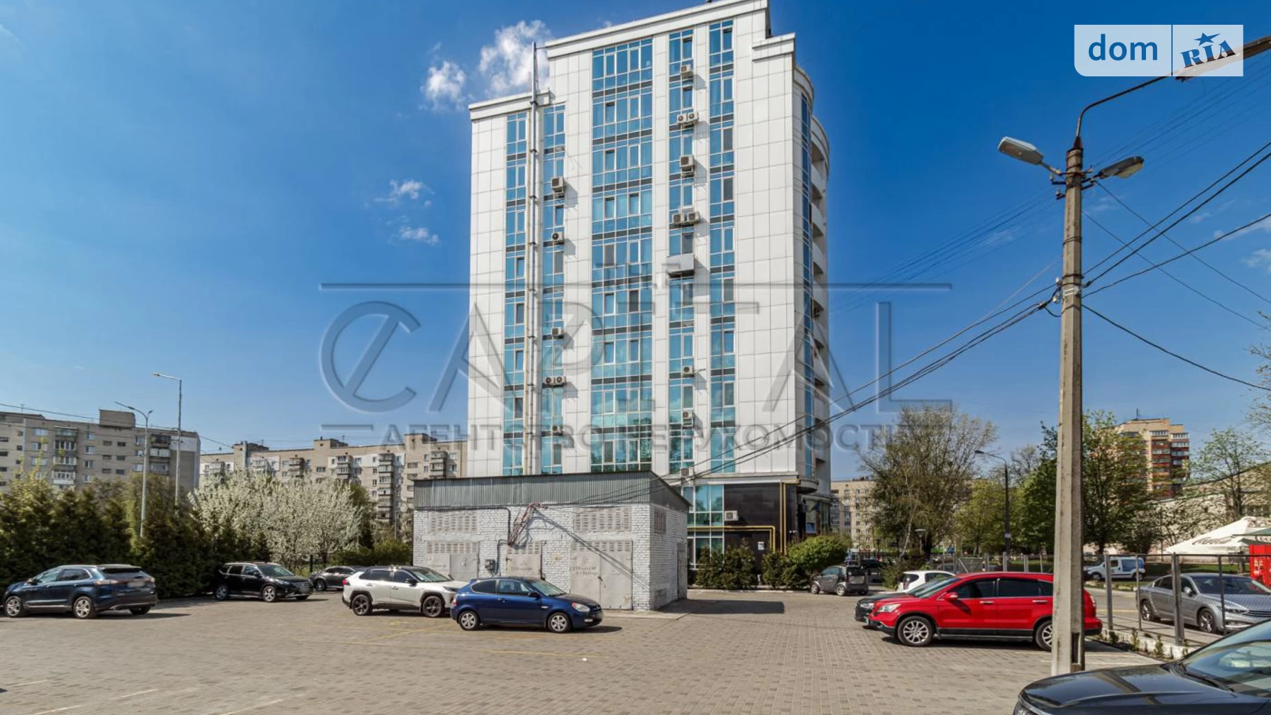 Продается 1-комнатная квартира 53 кв. м в Броварах, ул. Независимости, 2