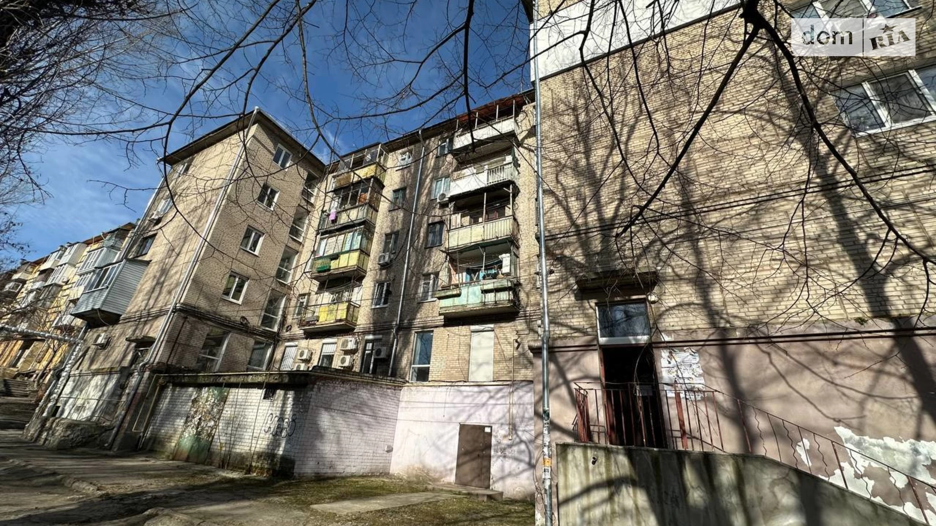 Продается 3-комнатная квартира 58 кв. м в Днепре, просп. Науки(Гагарина), 133