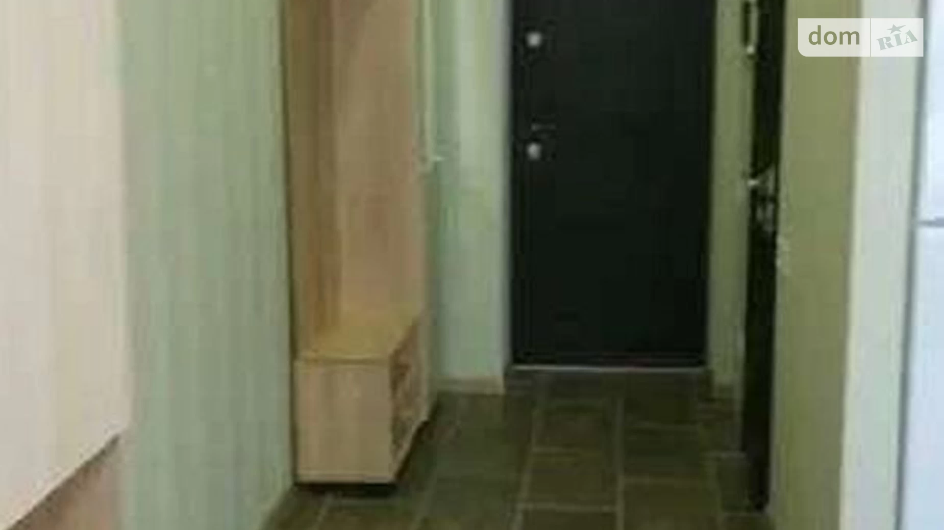 Продается 1-комнатная квартира 30 кв. м в Киеве, ул. Уинстона Черчилля(Красноткацкая), 93
