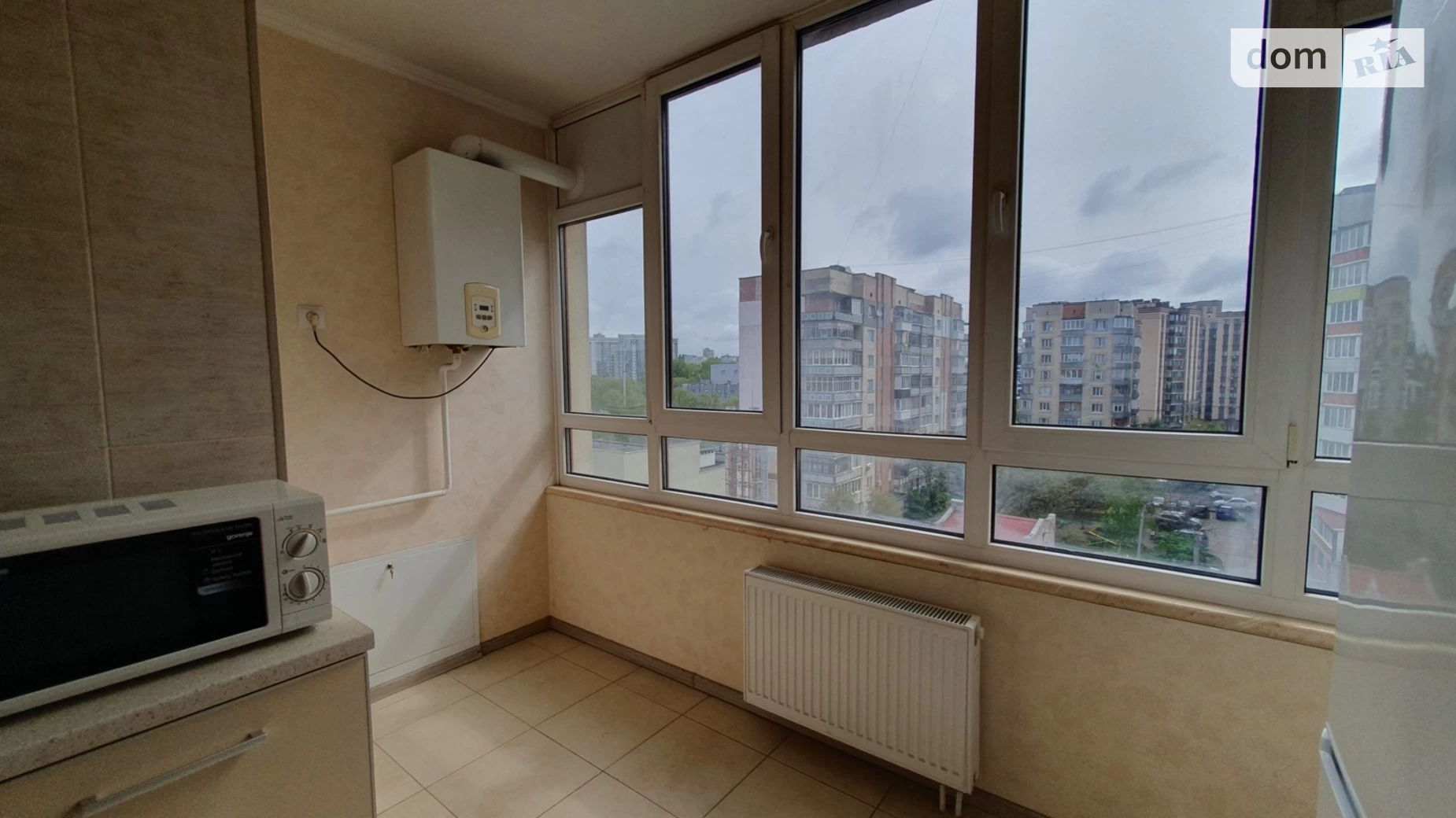 Продается 2-комнатная квартира 68 кв. м в Хмельницком, ул. Старогородская, 52А
