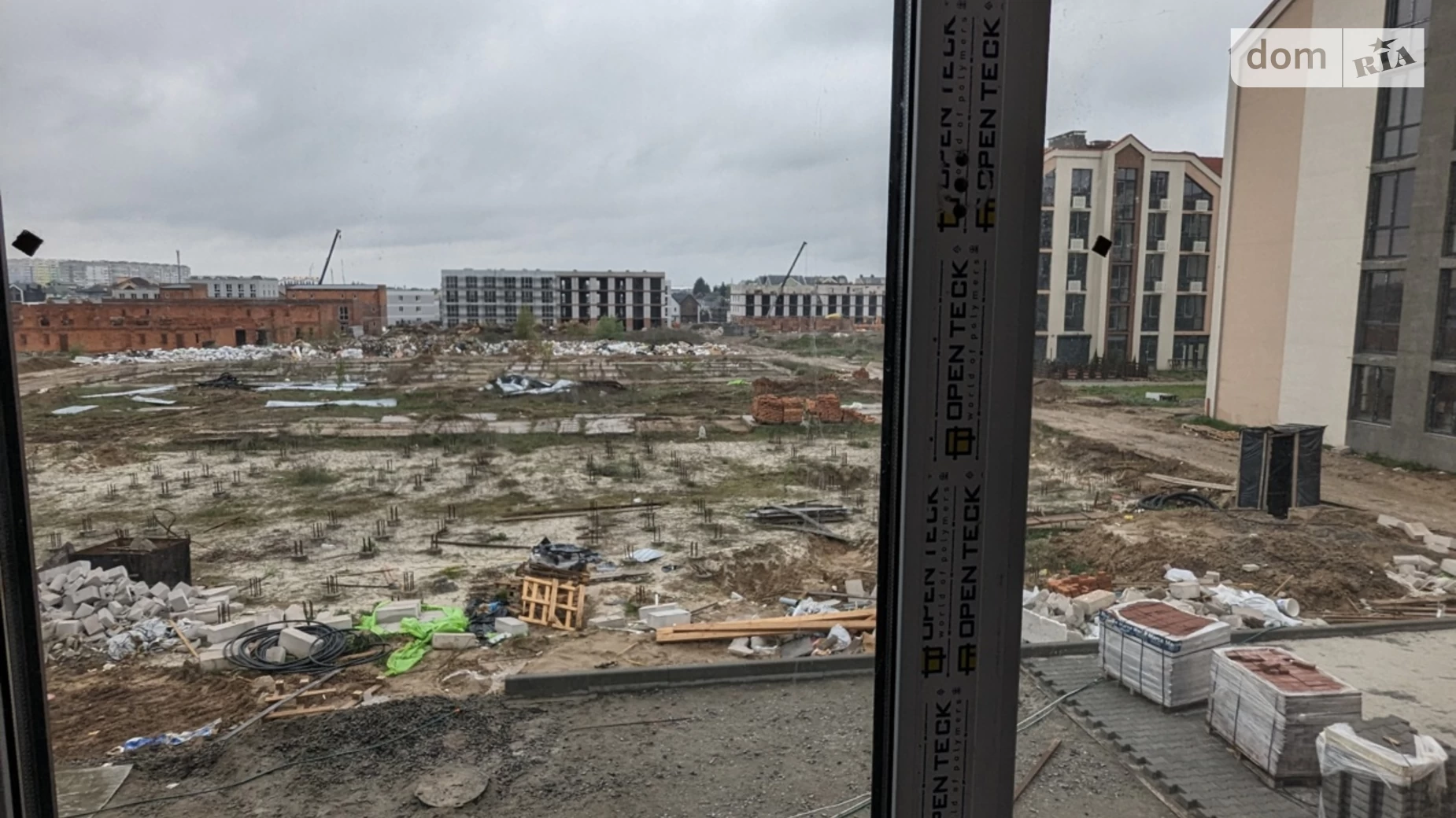 Продається 2-кімнатна квартира 67 кв. м у Святопетрівське, бул. Лесі Українки - фото 2