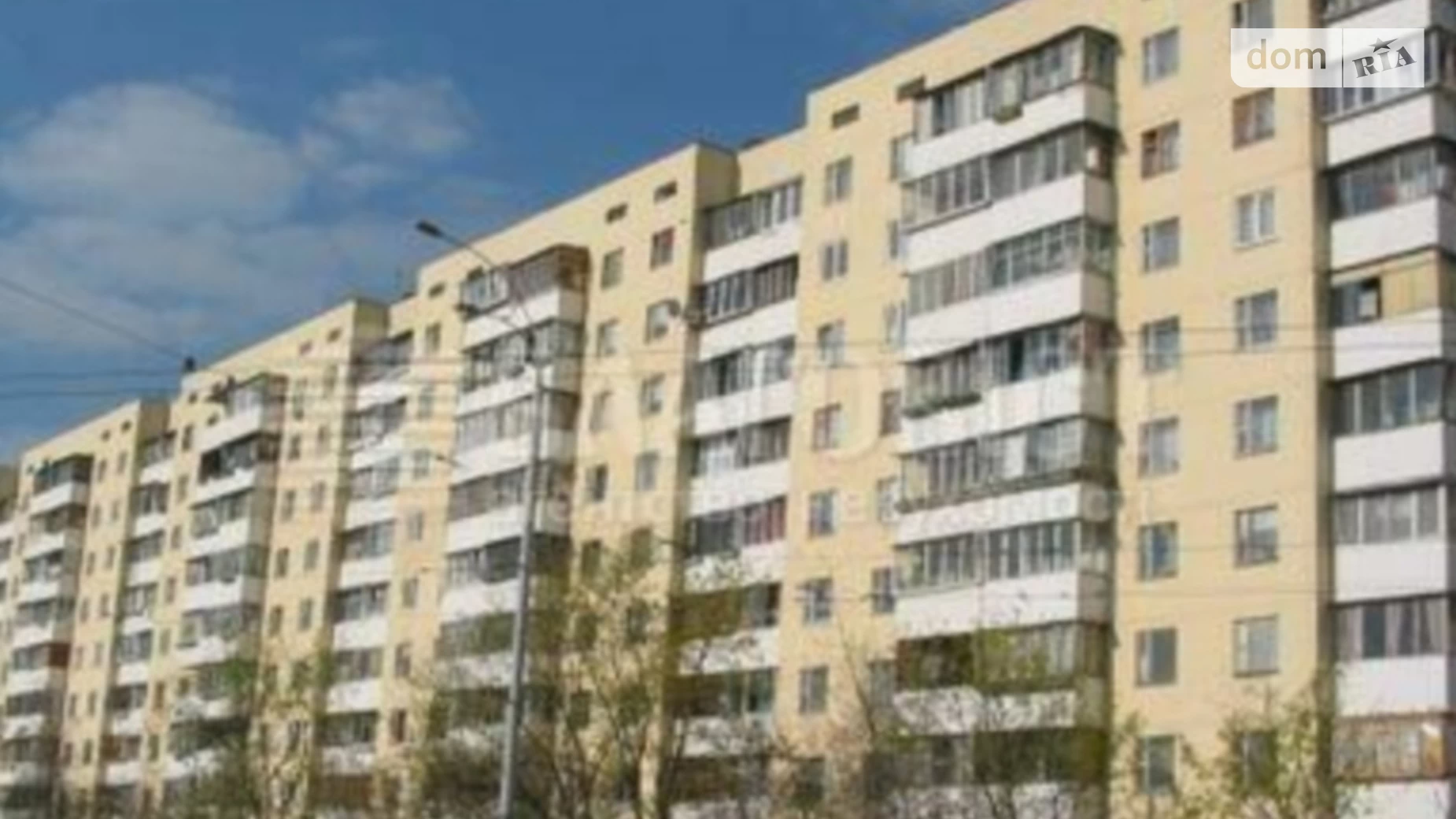 Продается 3-комнатная квартира 70 кв. м в Киеве, ул. Иорданская, 17