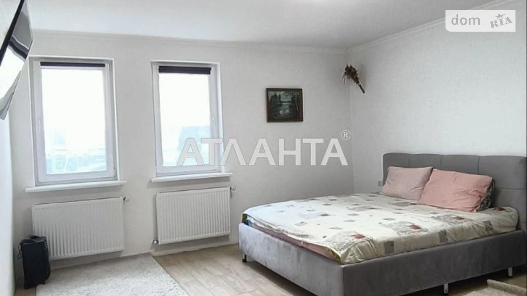 Продается 1-комнатная квартира 46 кв. м в Черновцах