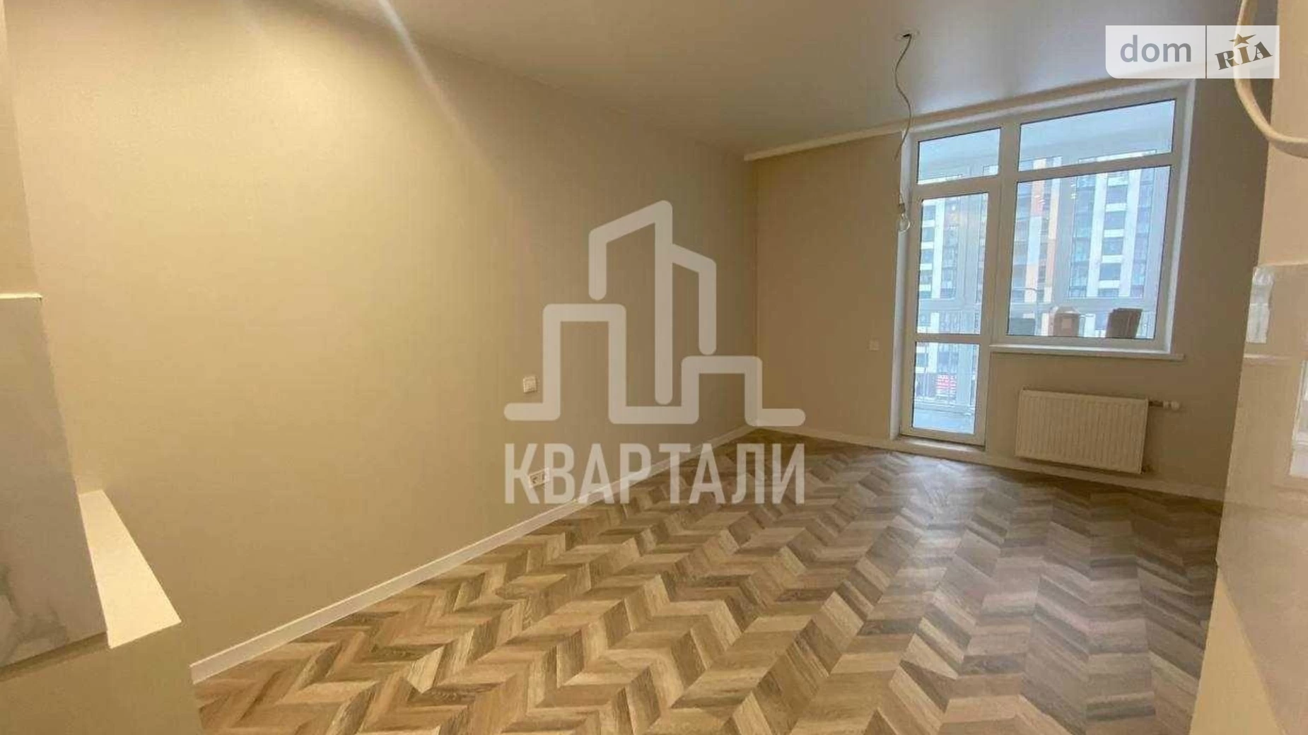 Продается 1-комнатная квартира 41 кв. м в Киеве, ул. Тираспольская, 52