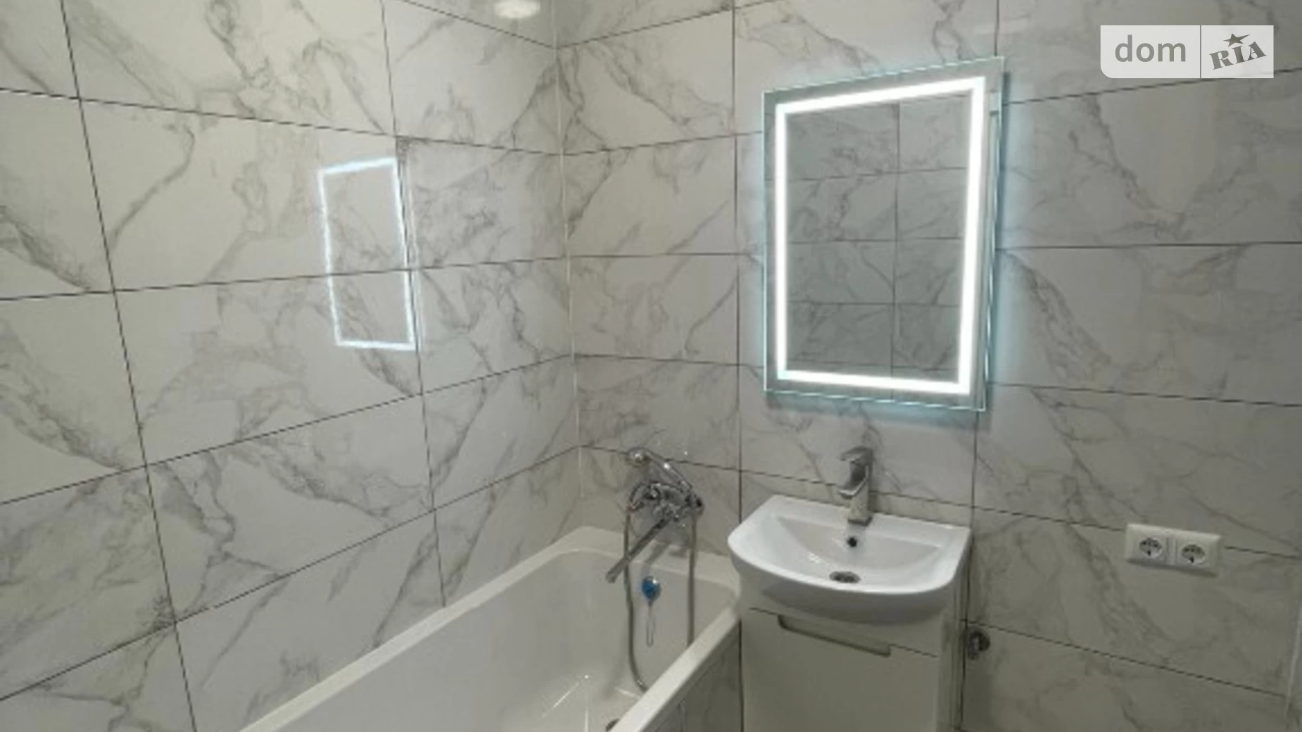 Продається 1-кімнатна квартира 63 кв. м у Хмельницькому, цена: 58000 $ - фото 2