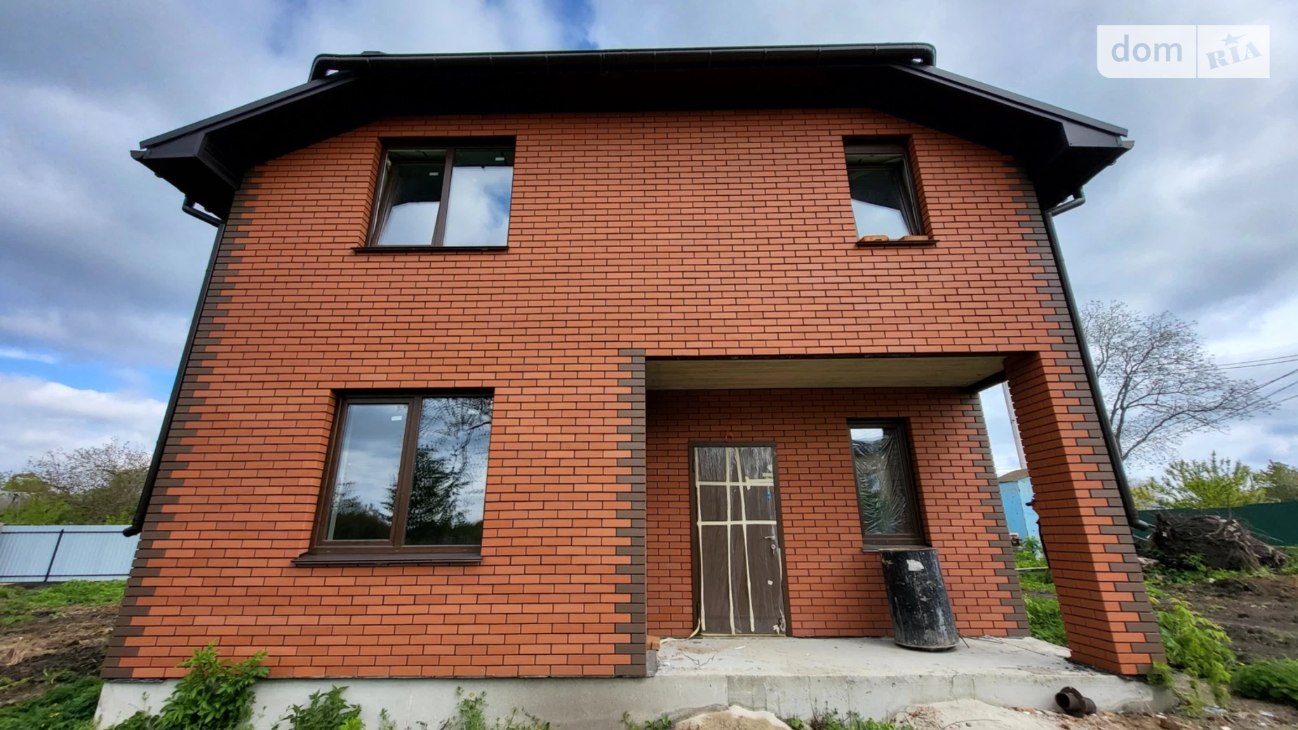 Продается дом на 2 этажа 130 кв. м с беседкой, цена: 79000 $ - фото 2