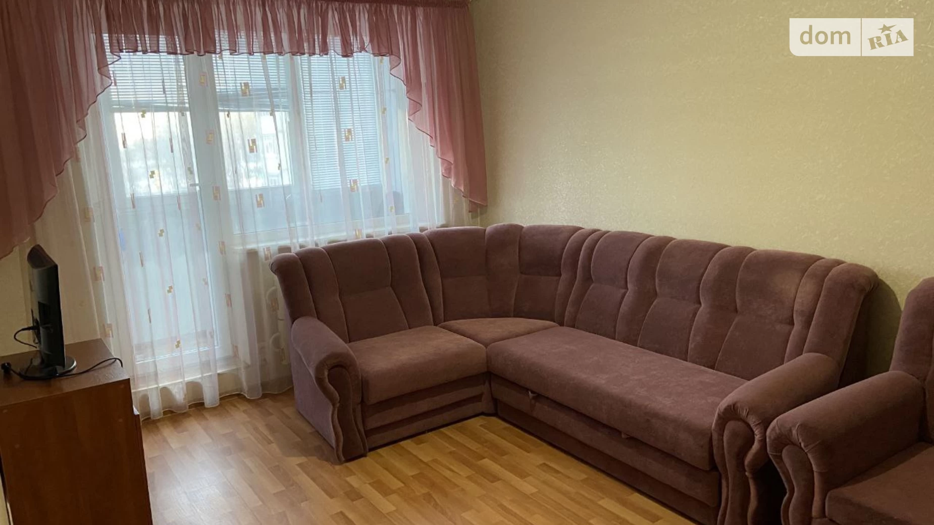 Продается 2-комнатная квартира 51.1 кв. м в Харькове, ул. Дружбы Народов, 242