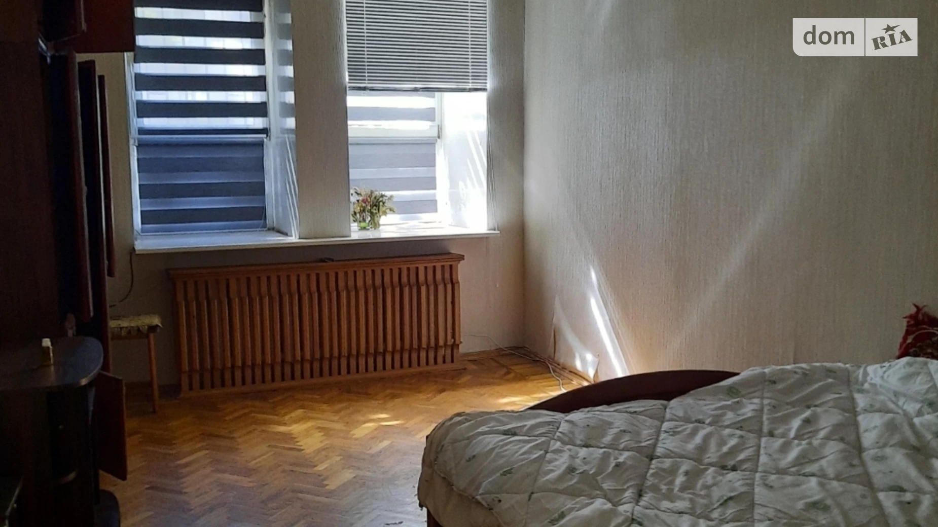 Продается 3-комнатная квартира 73 кв. м в Одессе, ул. Базарная