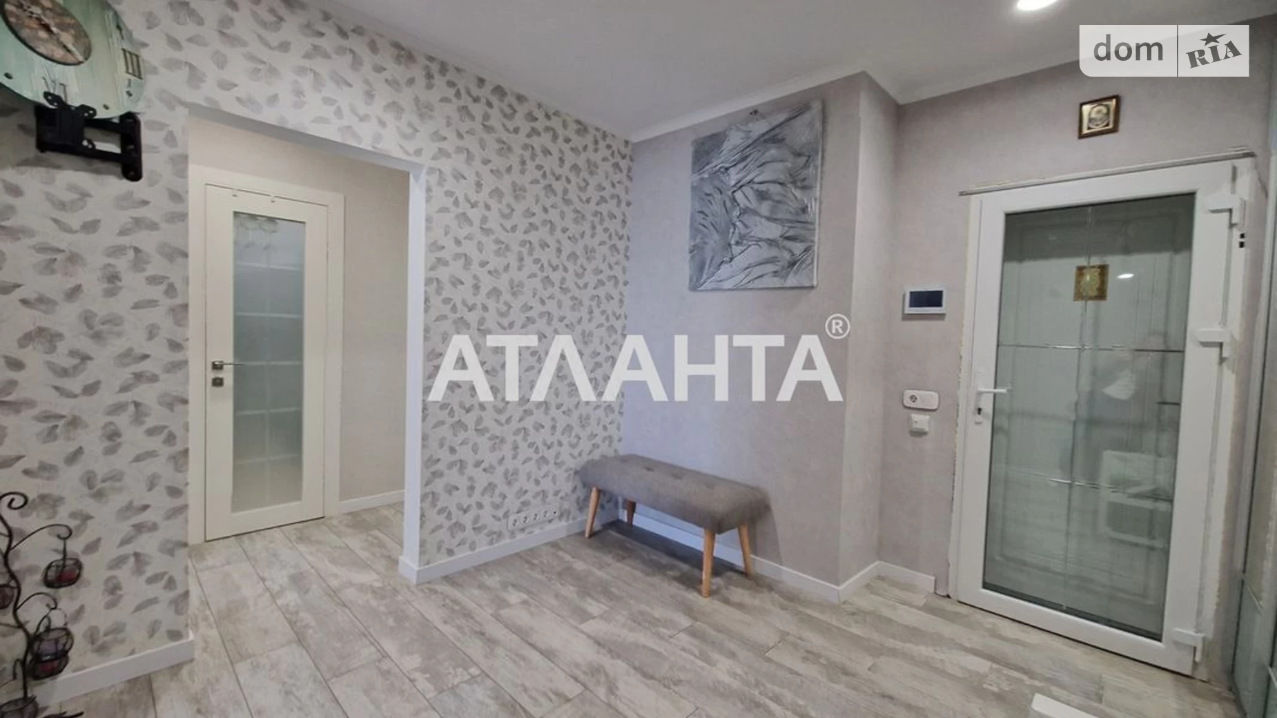 Продается 1-комнатная квартира 54 кв. м в Киеве, ул. Сергeя Данченко - фото 2