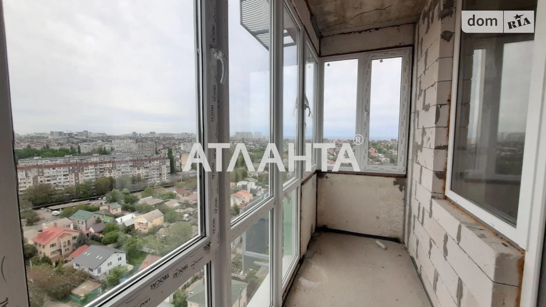 Продается 3-комнатная квартира 85.7 кв. м в Одессе, ул. Костанди, 104А