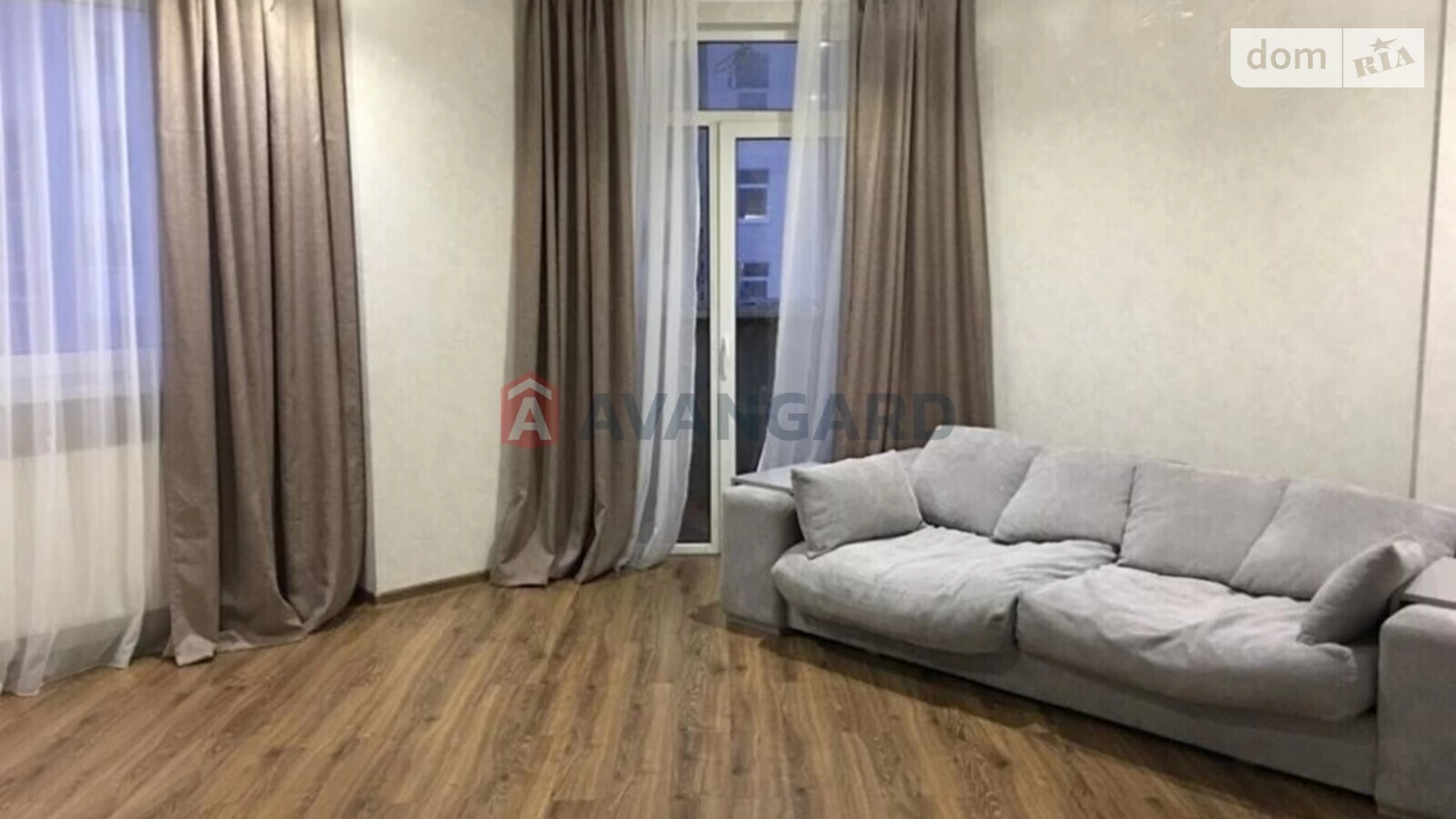 Продається 2-кімнатна квартира 81 кв. м у Львові