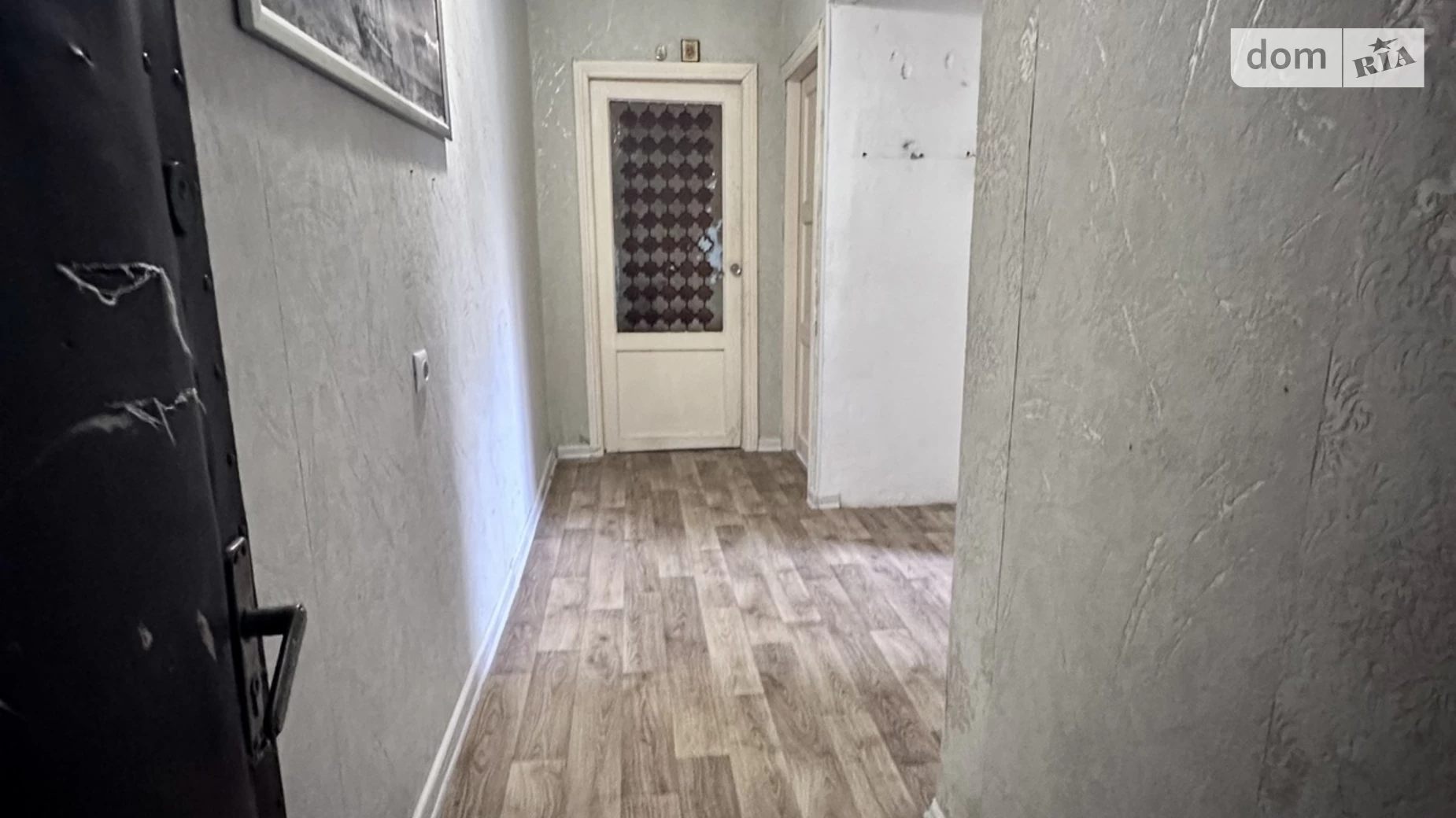 Продається 3-кімнатна квартира 58 кв. м у Чорноморську, вул. Олександрійська